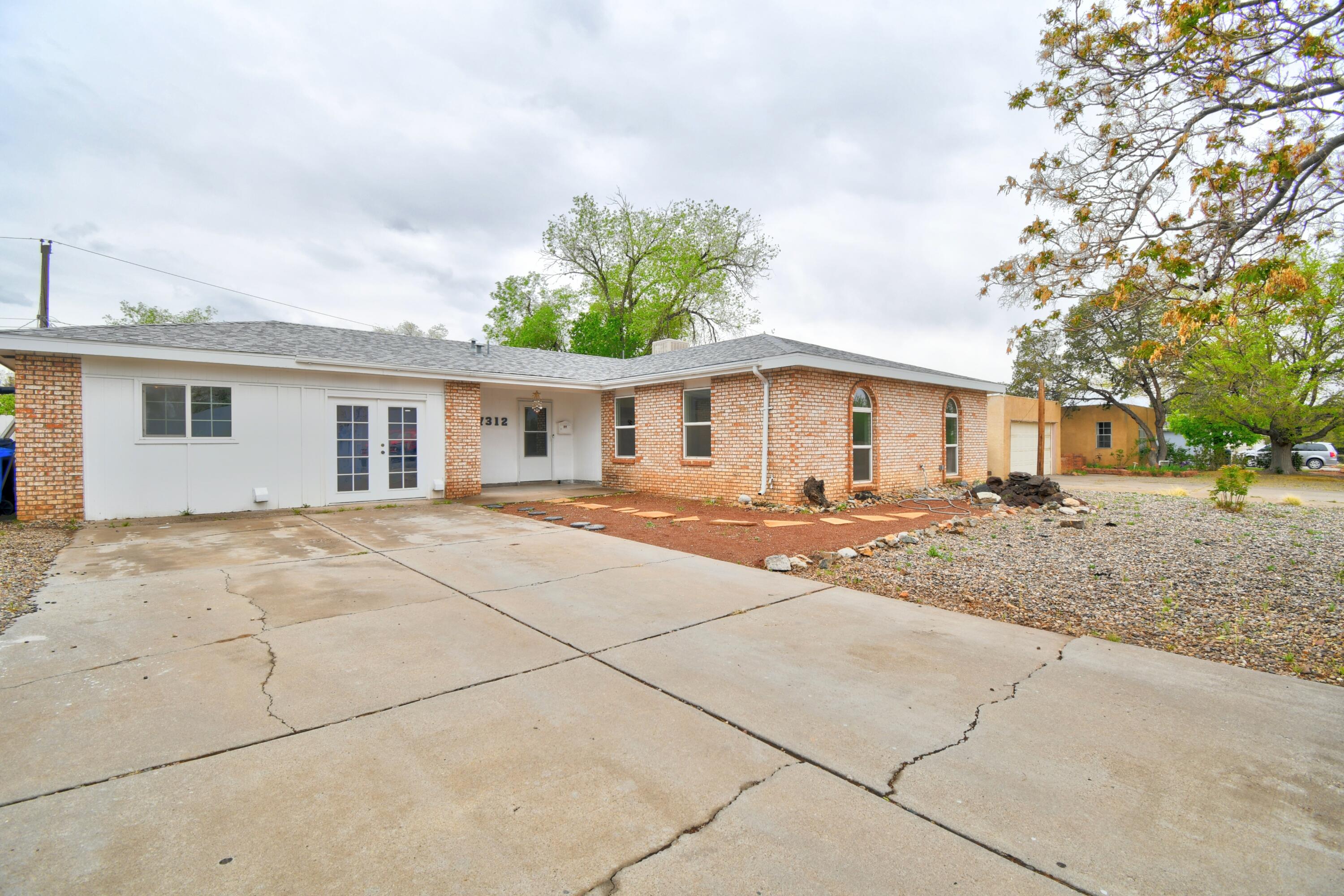 7312 Arvada Avenue NE Albuquerque, NM 87110