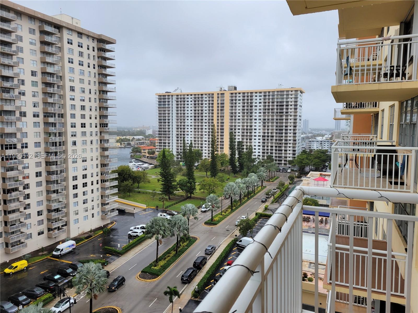Winston Towers 200 Condo