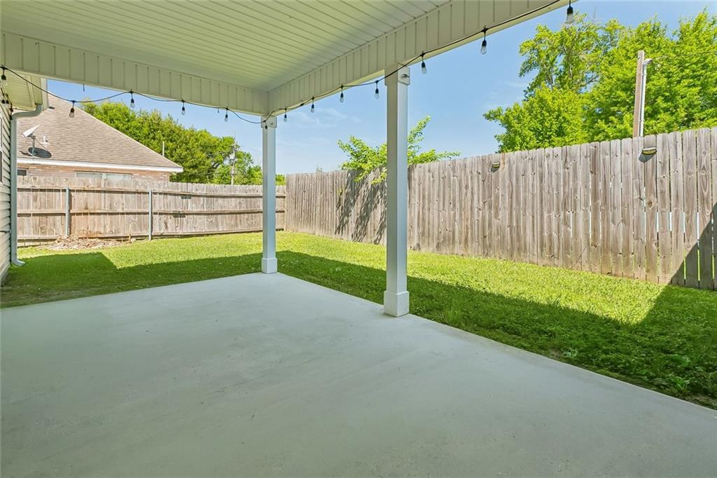 Homes for sale in Luling, LA | 918 Paul Fredrick St, Luling, LA 70070 | MLS# 2550372