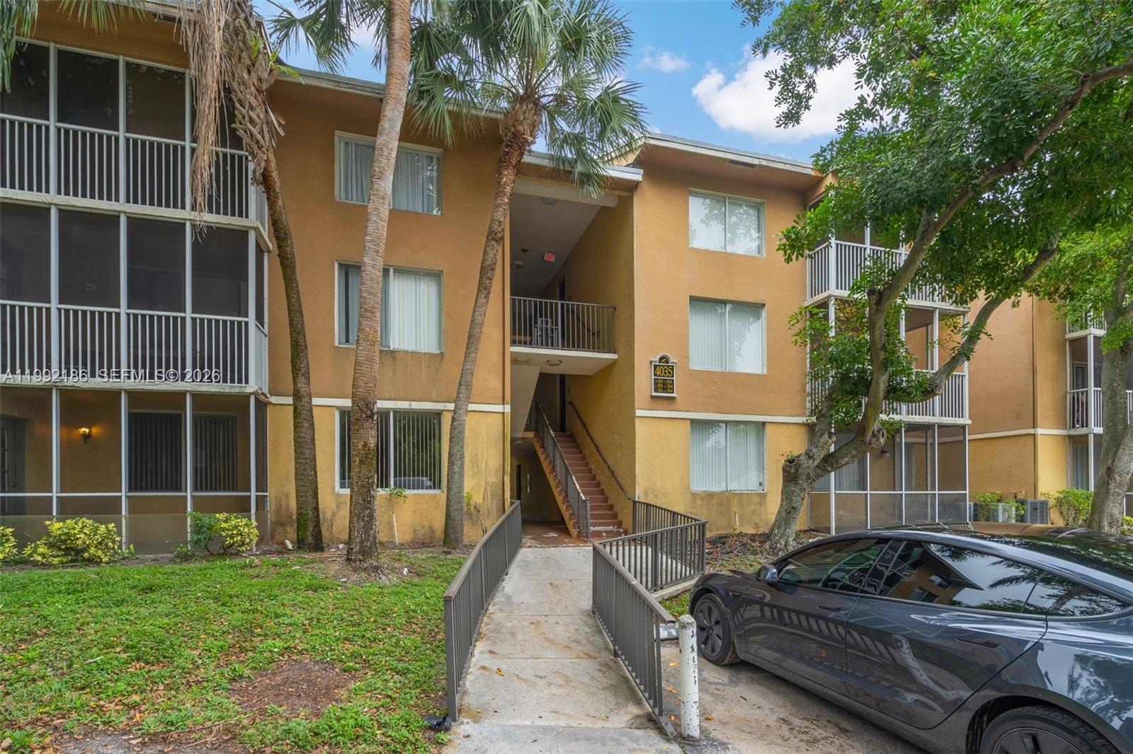 Windward Lakes Condo