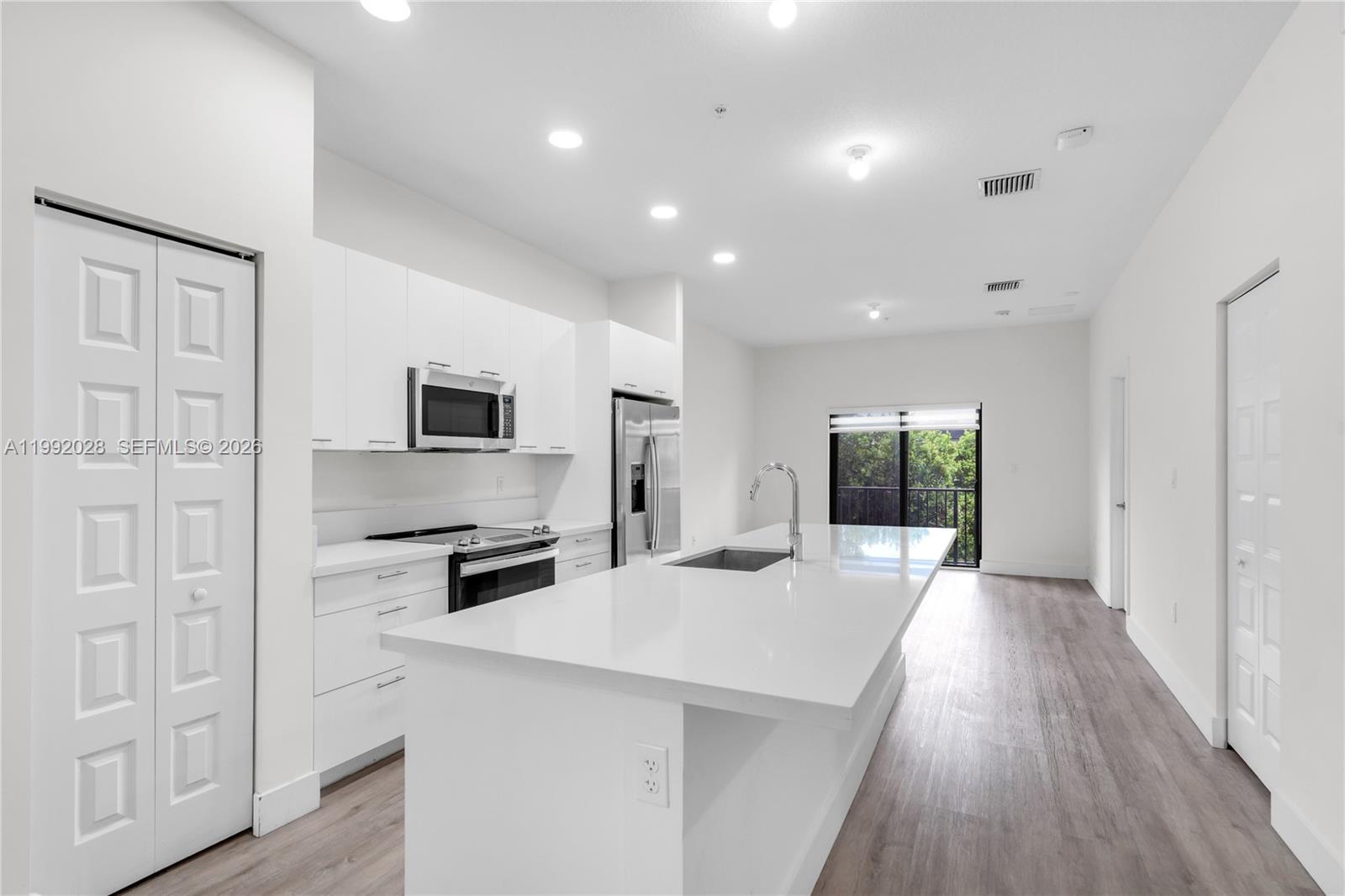 Property photo # 8