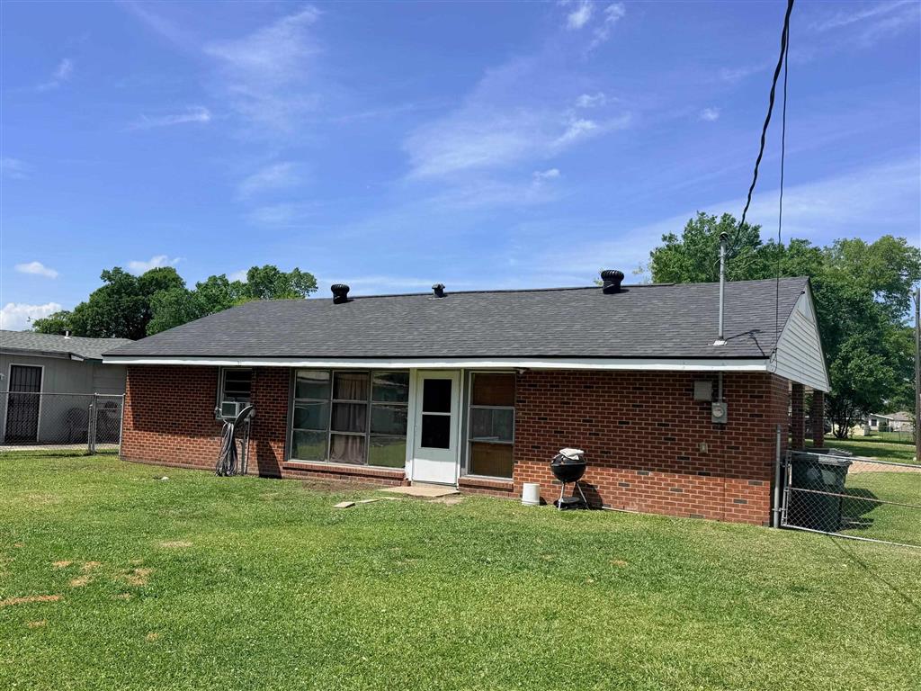 3601 Taylor Street — photo 4