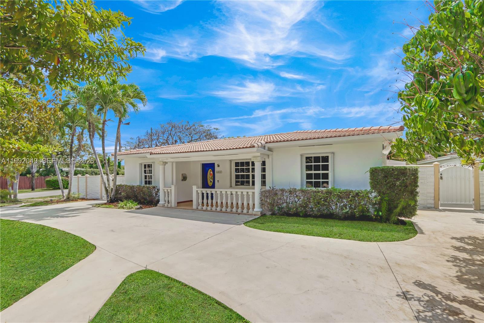 Stunning home featuring beautiful, high-quality flooring throughout, a spacious backyard with a large sparkling pool perfect for entertaining, and a charming guest house ideal for visitors or extra income. A perfect blend of comfort, style, and versatility!