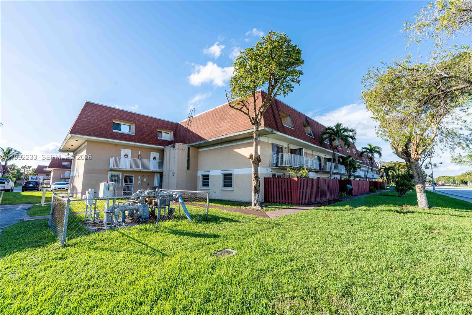 Laguna Club East Condo