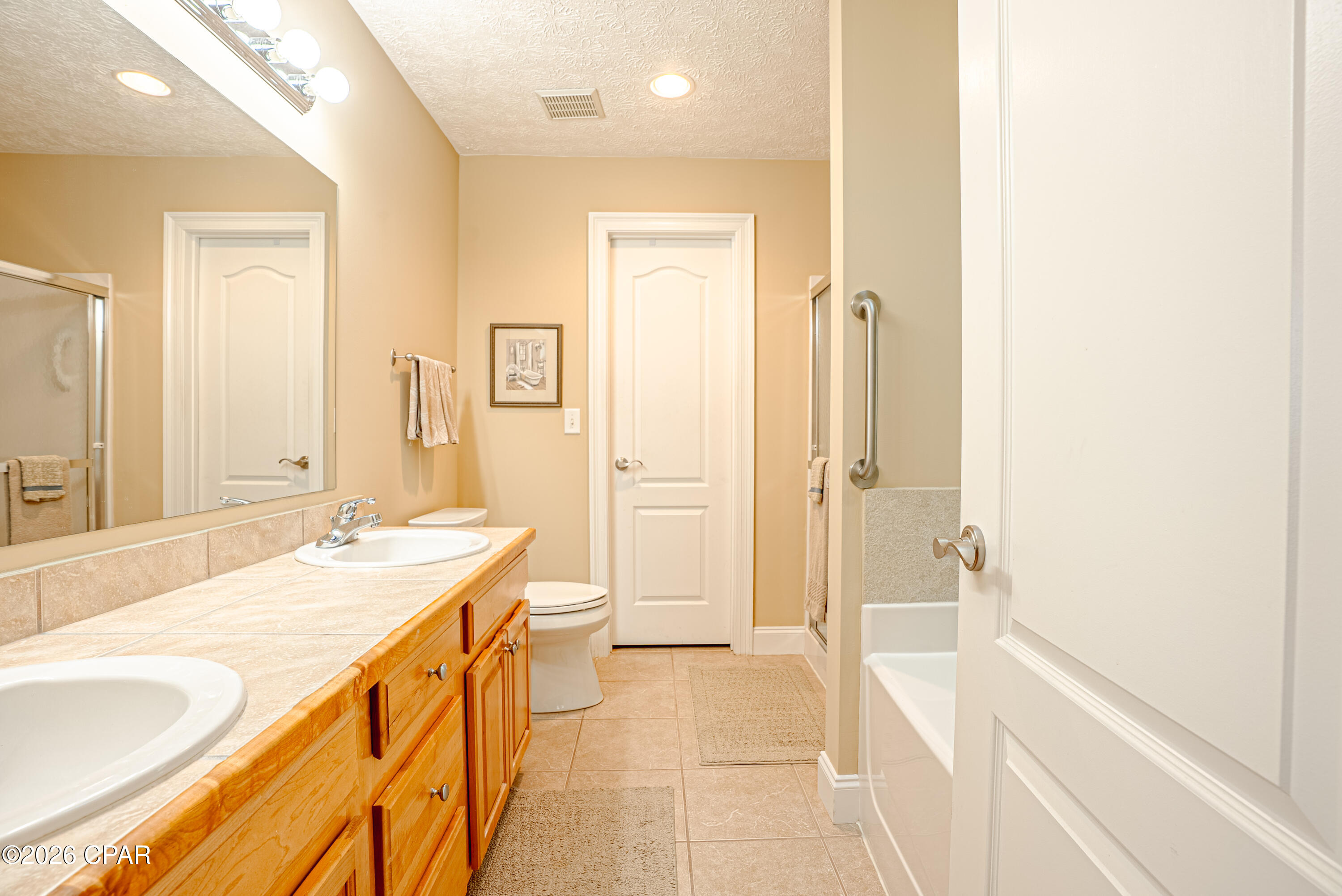 Image 25 For 125 1st Street