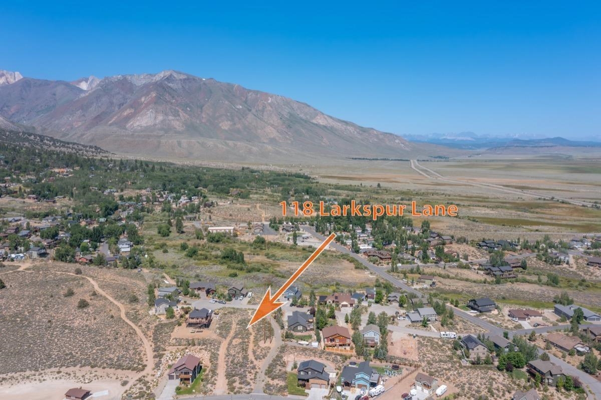 118 Larkspur Lane