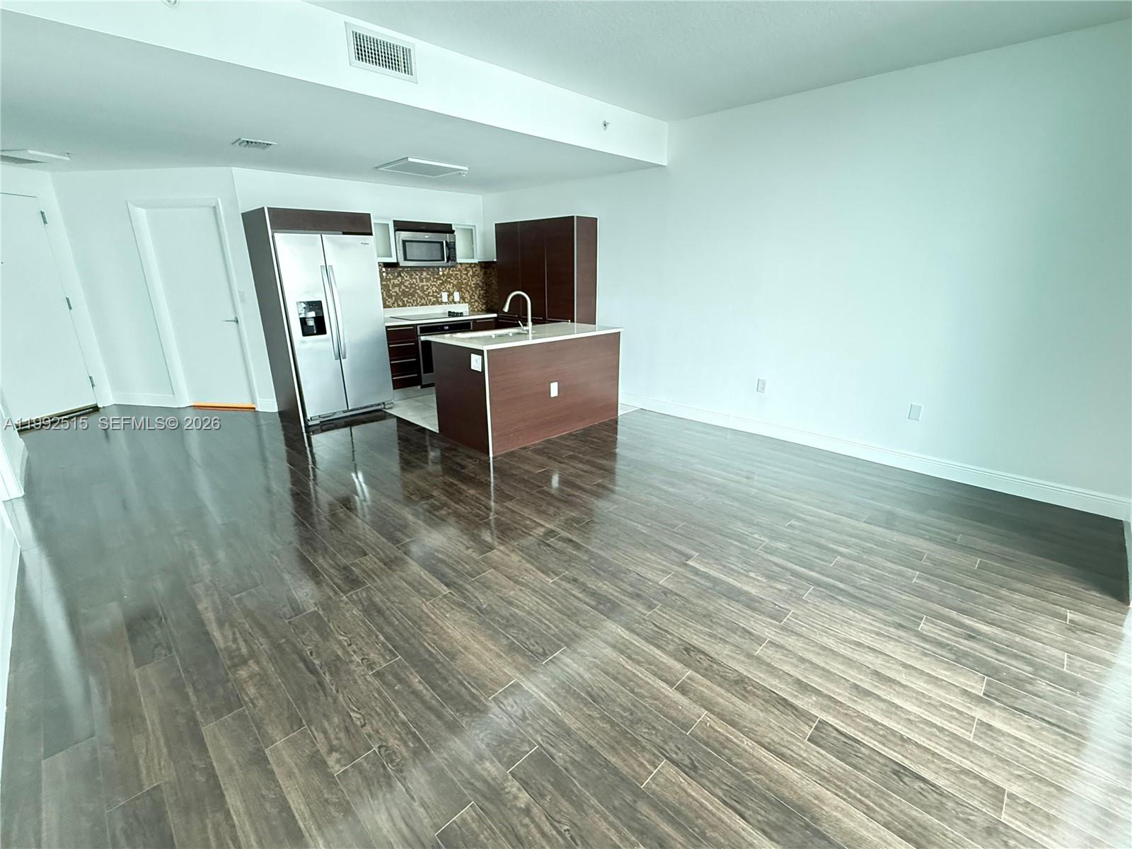 Quantum On The Bay Condo