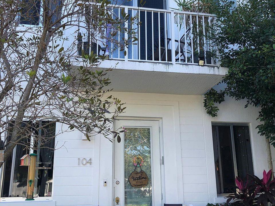 Weitzer Aventura Place Co