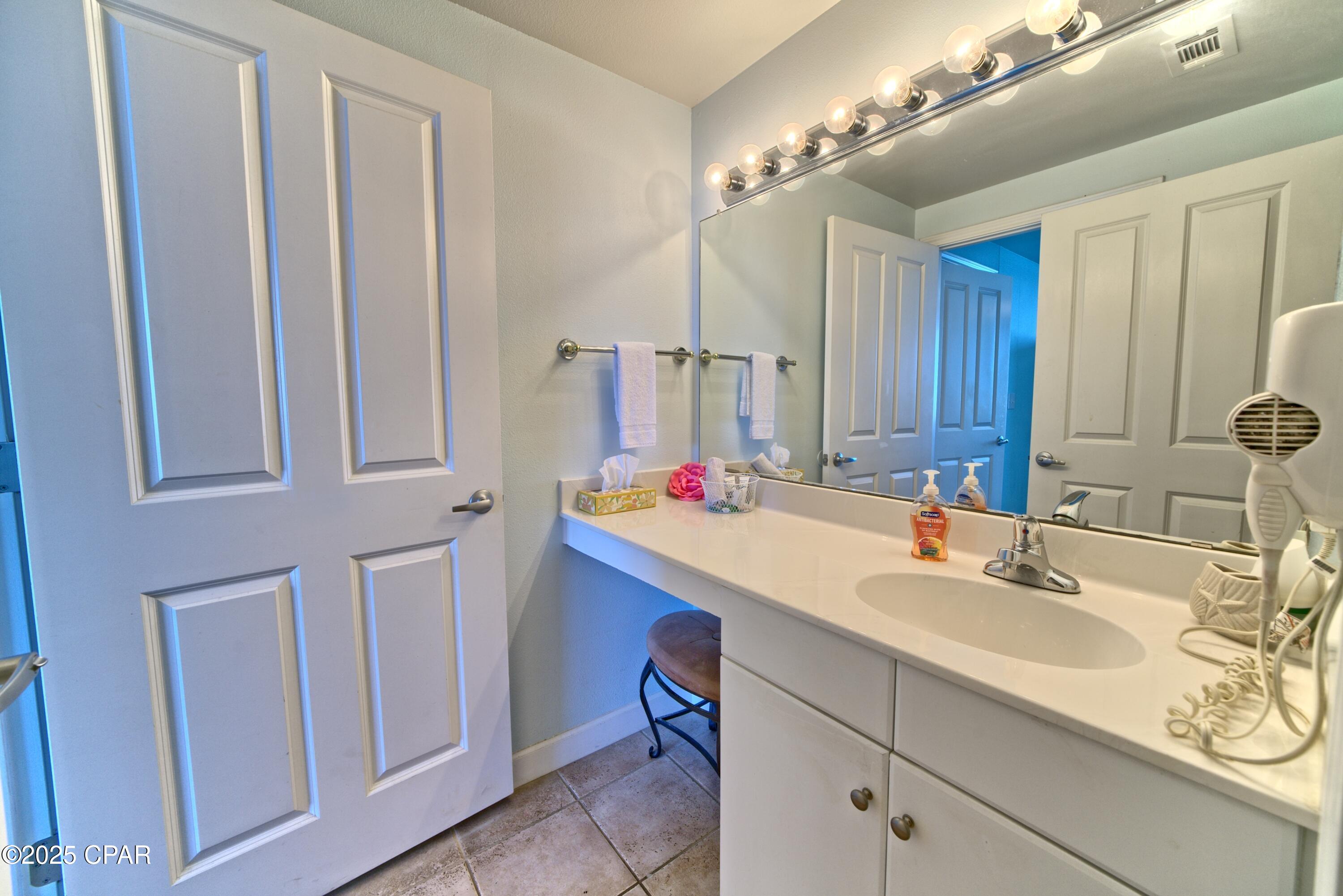Image 23 For 9900 Thomas Drive 1801