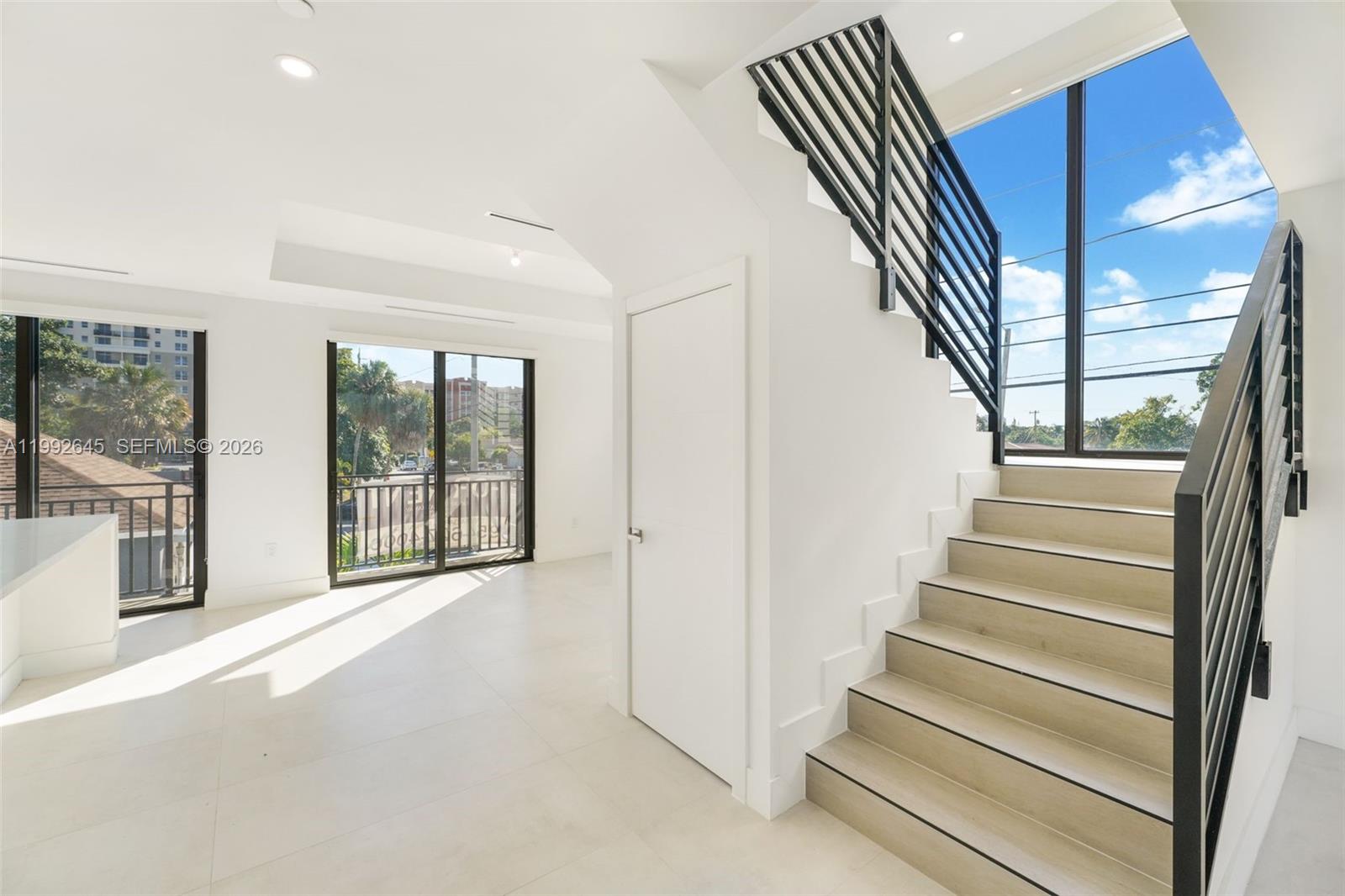 Amd Miami Suburban Ac