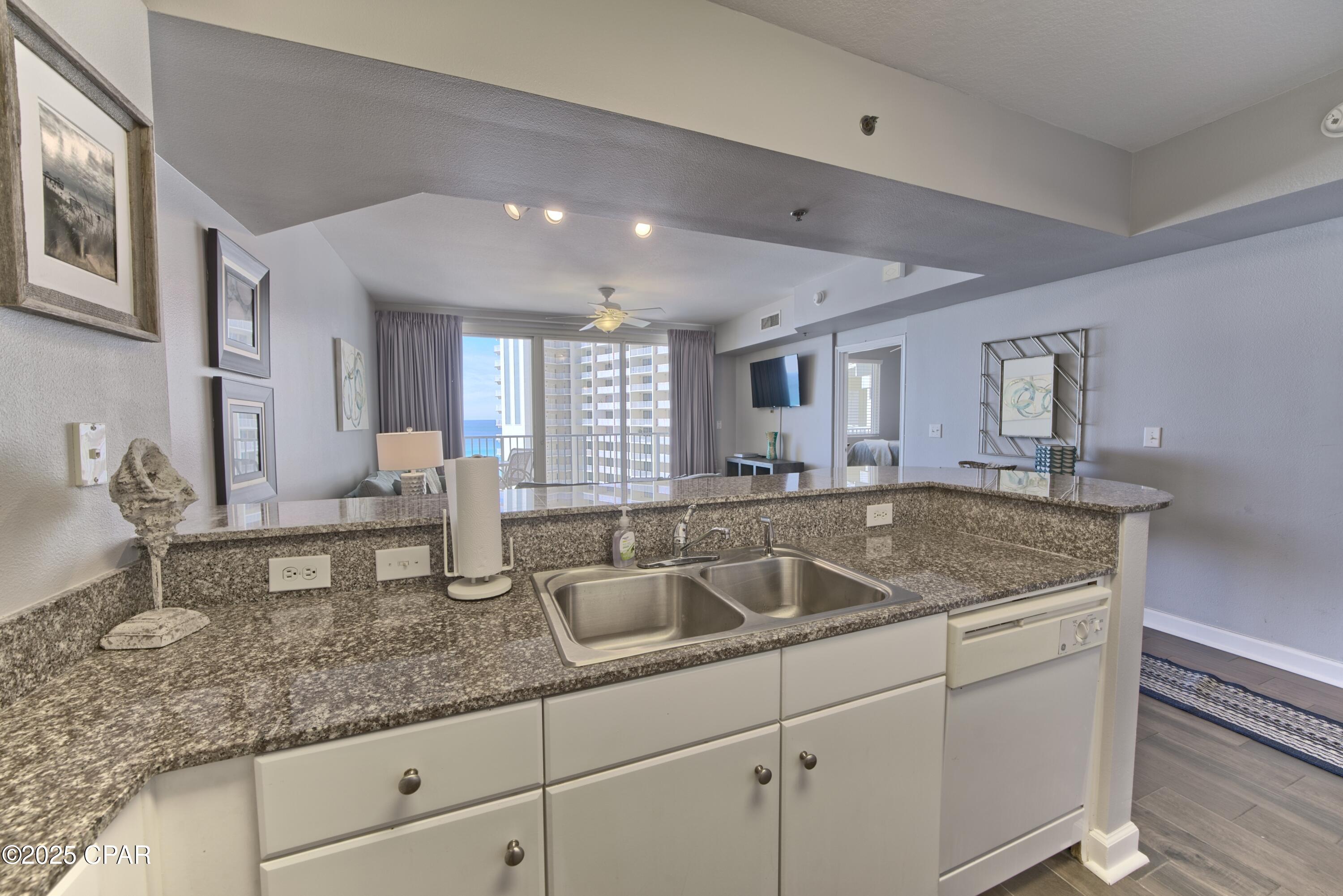 Image 15 For 9900 Thomas Drive 917