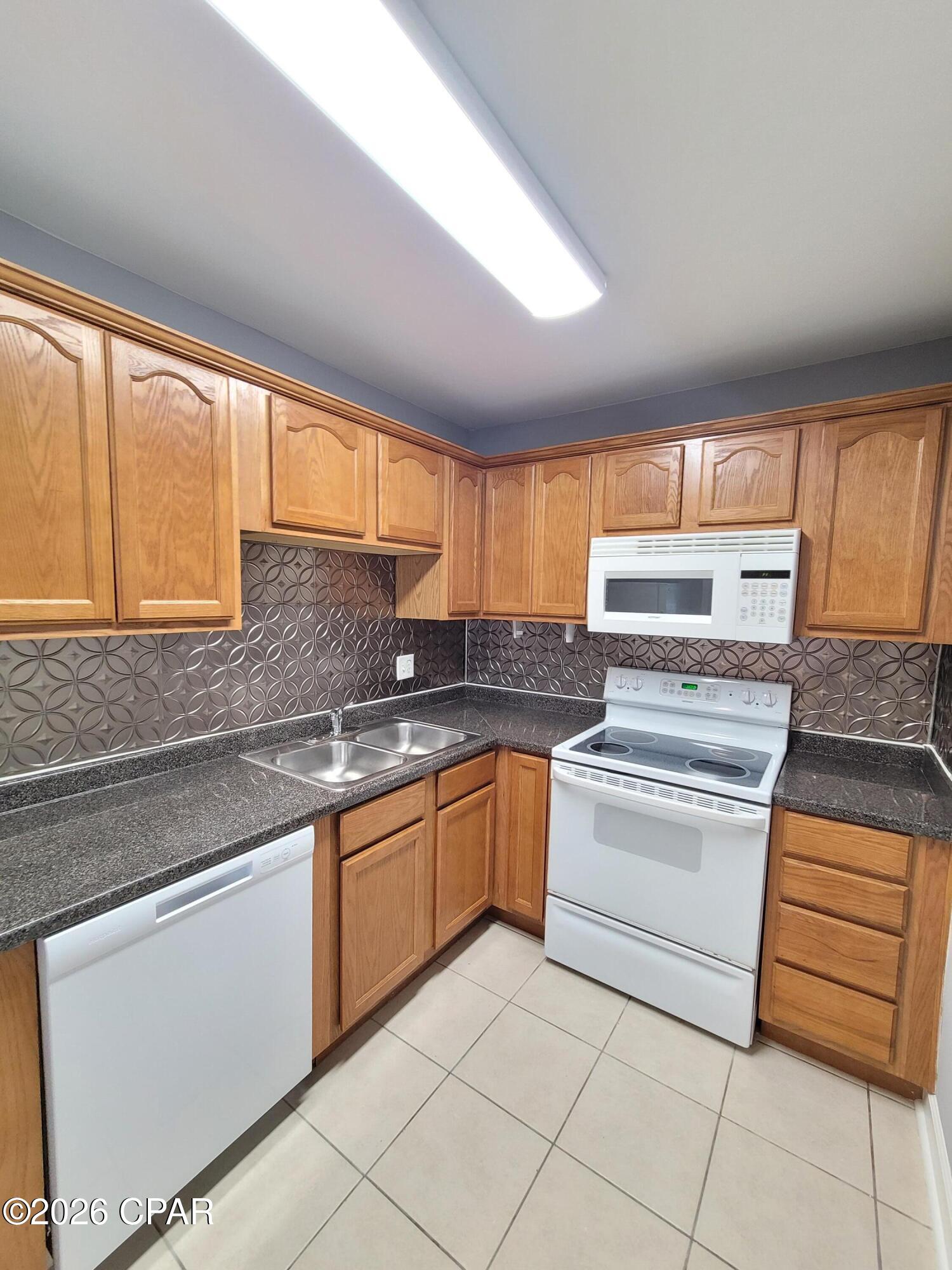 Image 9 For 1301 Beck Avenue 13