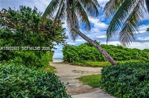 5555 Collins Ave Unit 15 W, Miami Beach, Florida 33140