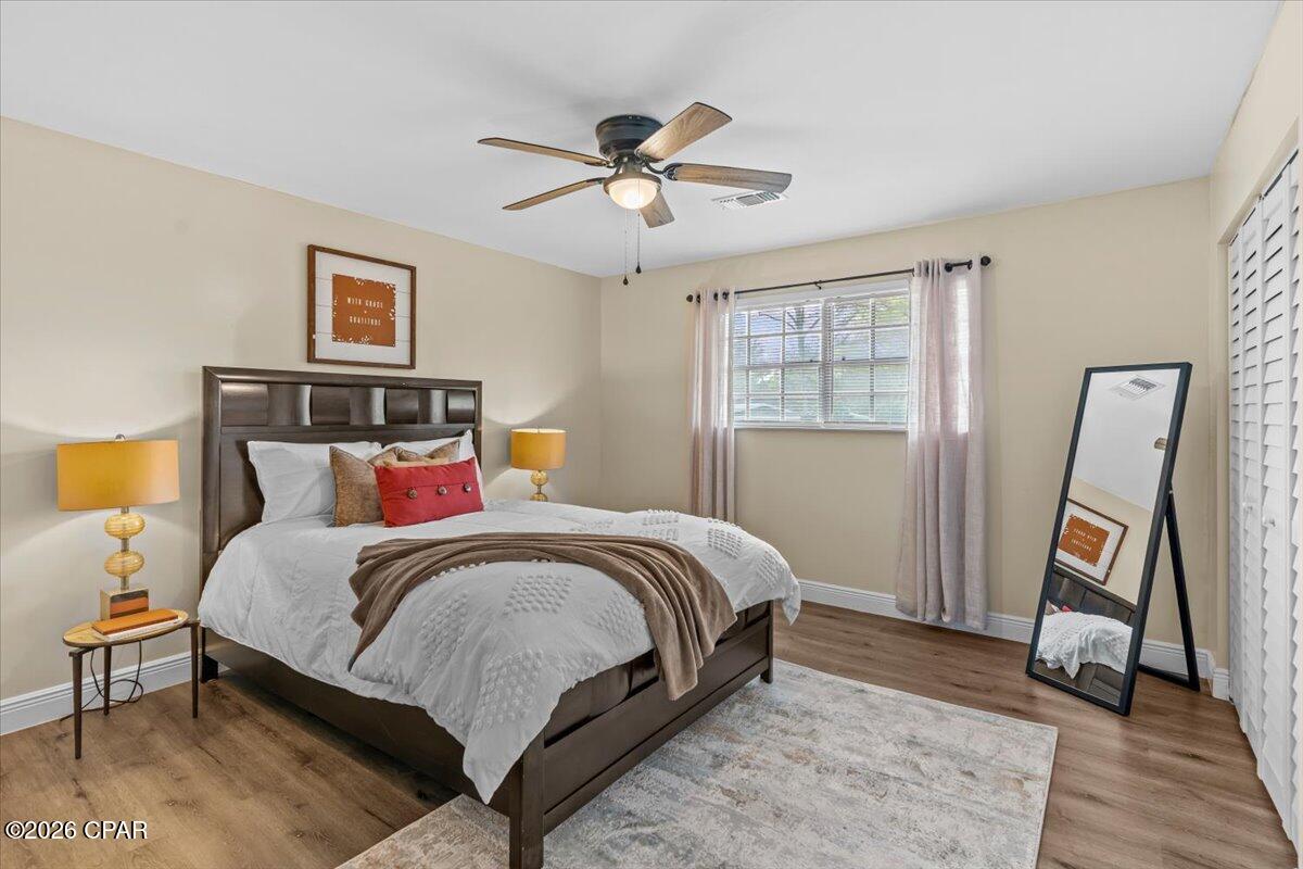 Image 24 For 1021 8th Avenue