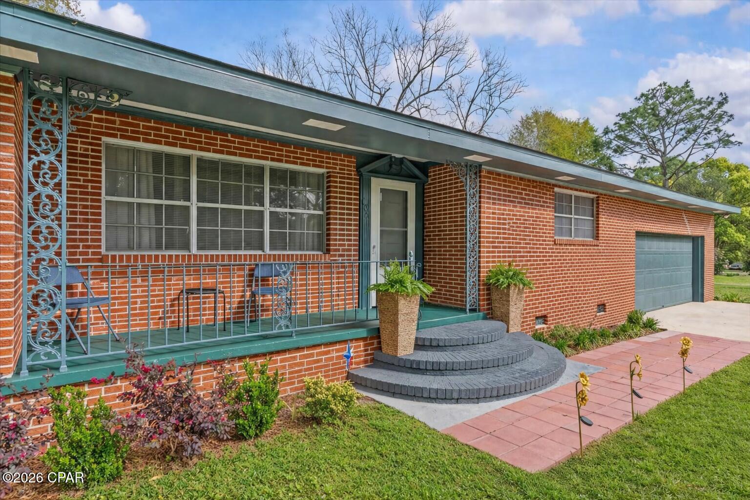 Image 3 For 1021 8th Avenue