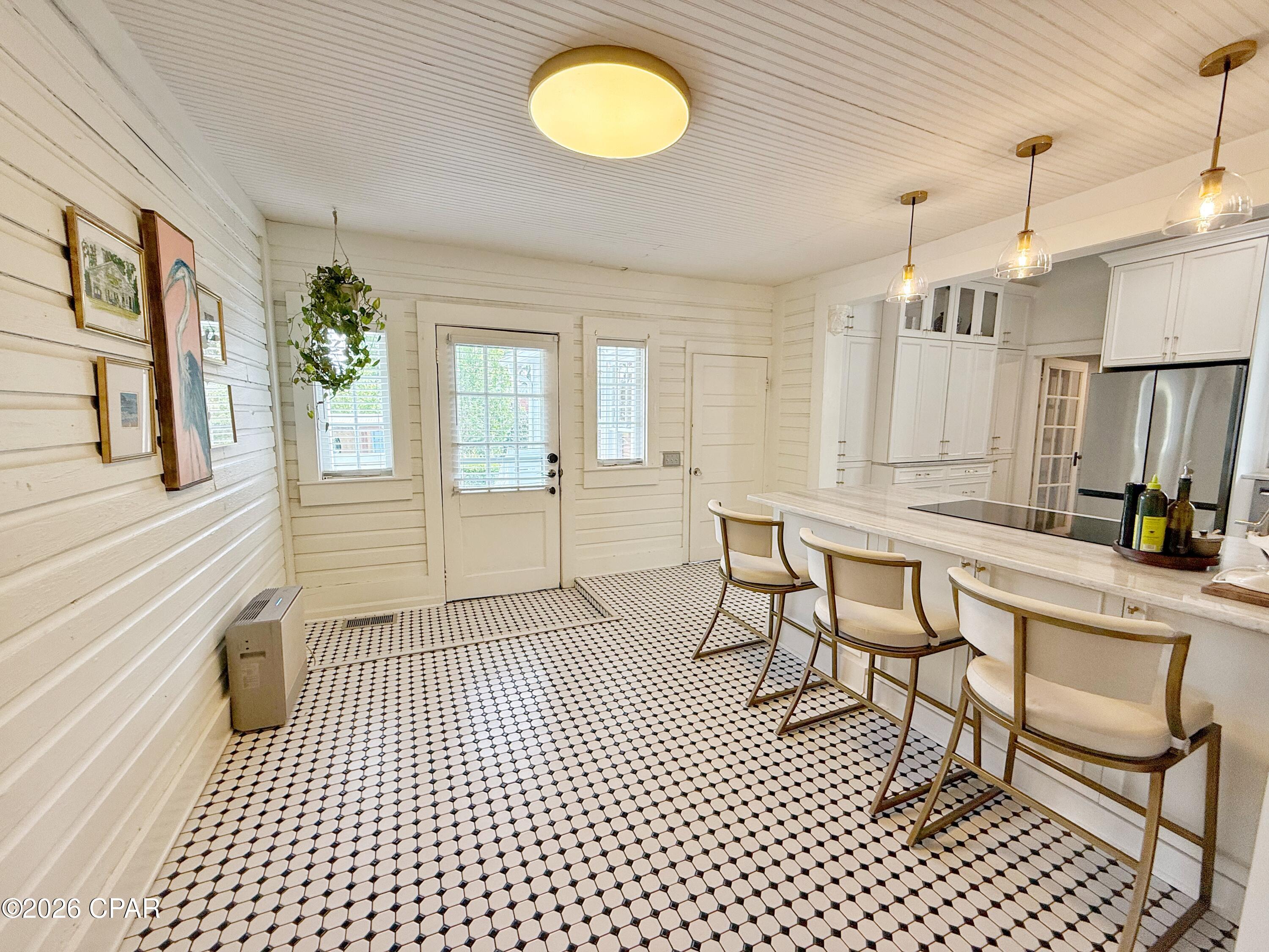 Image 12 For 4473 Putnam Street