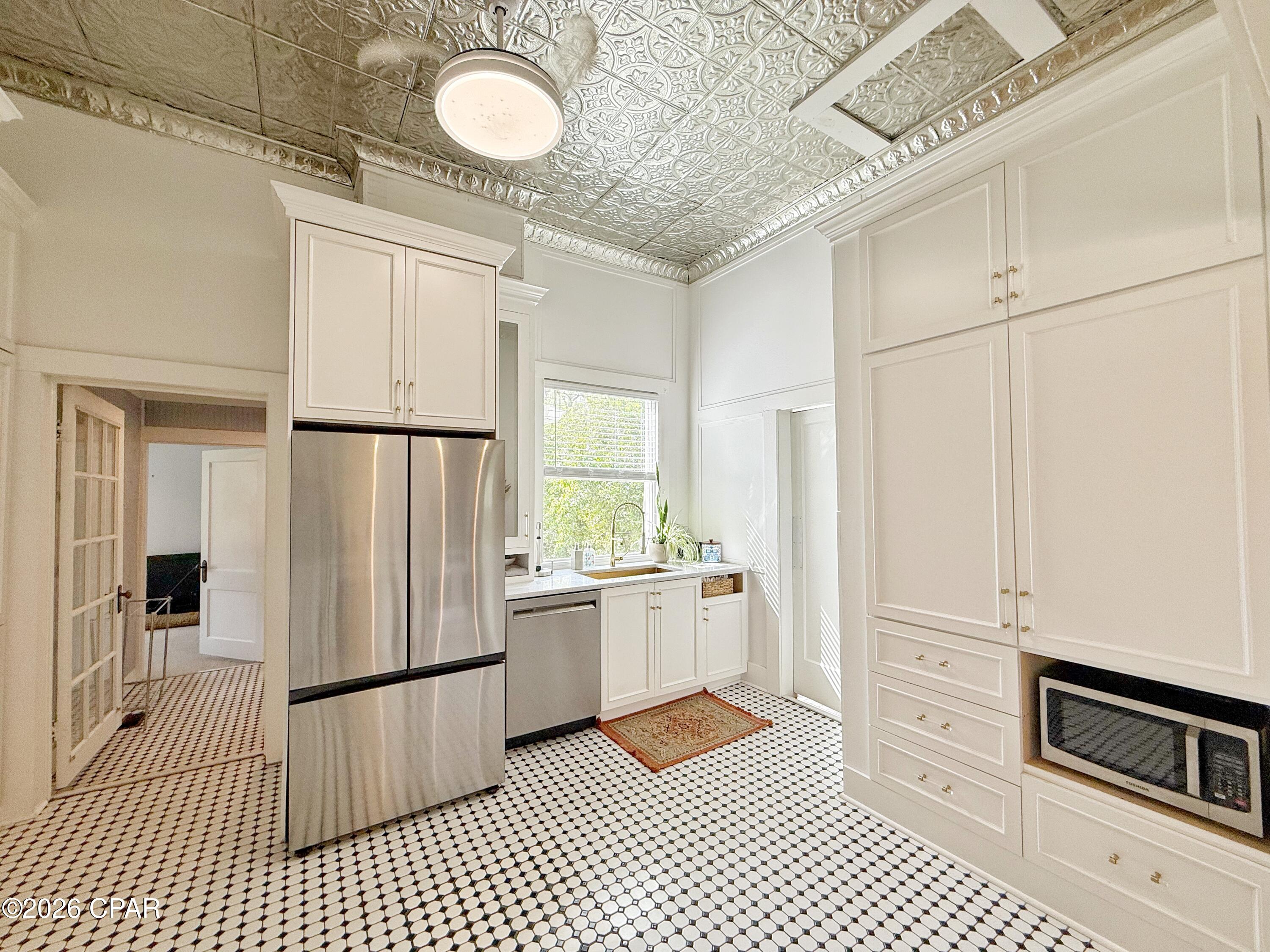Image 15 For 4473 Putnam Street