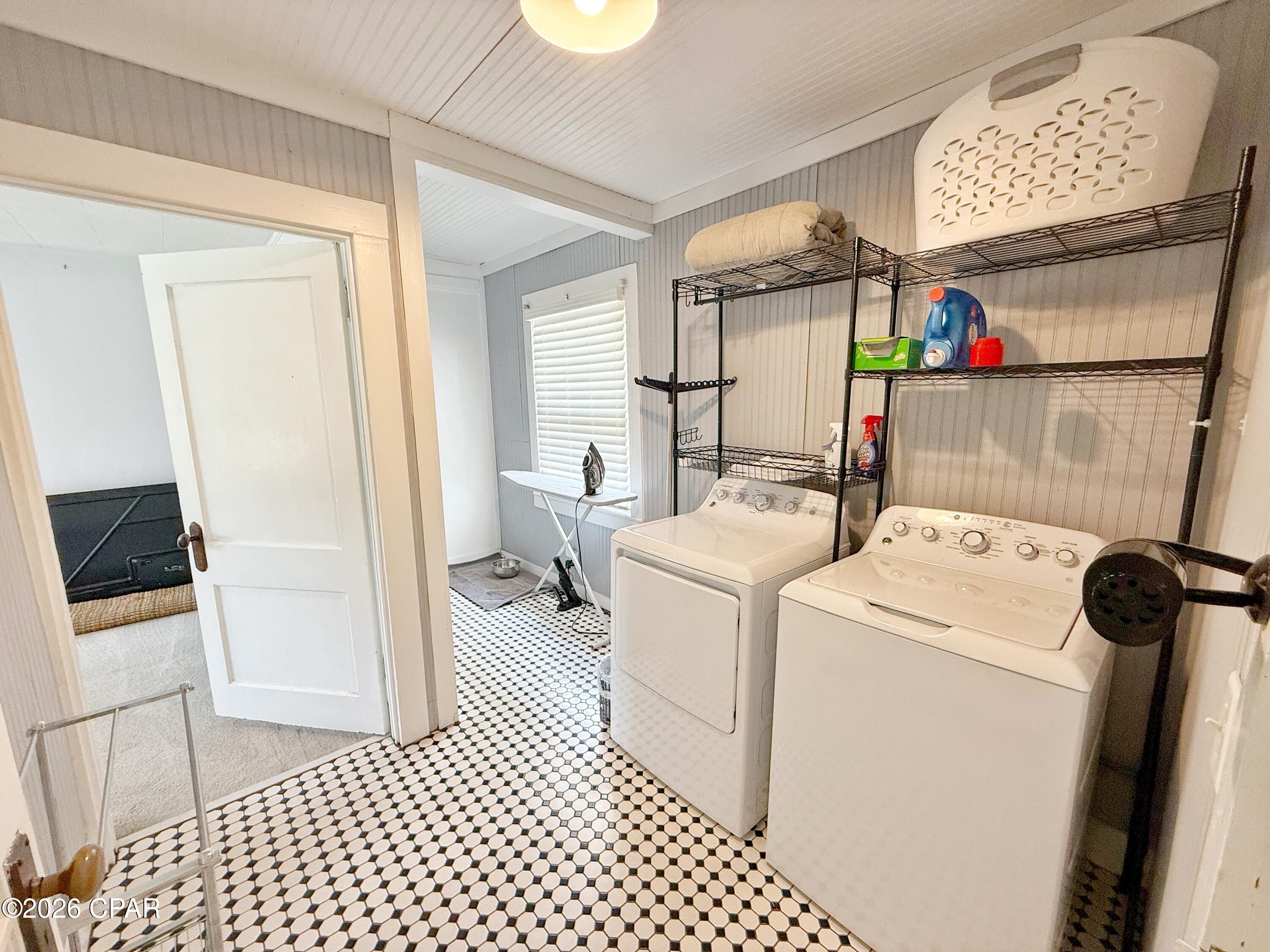 Image 32 For 4473 Putnam Street