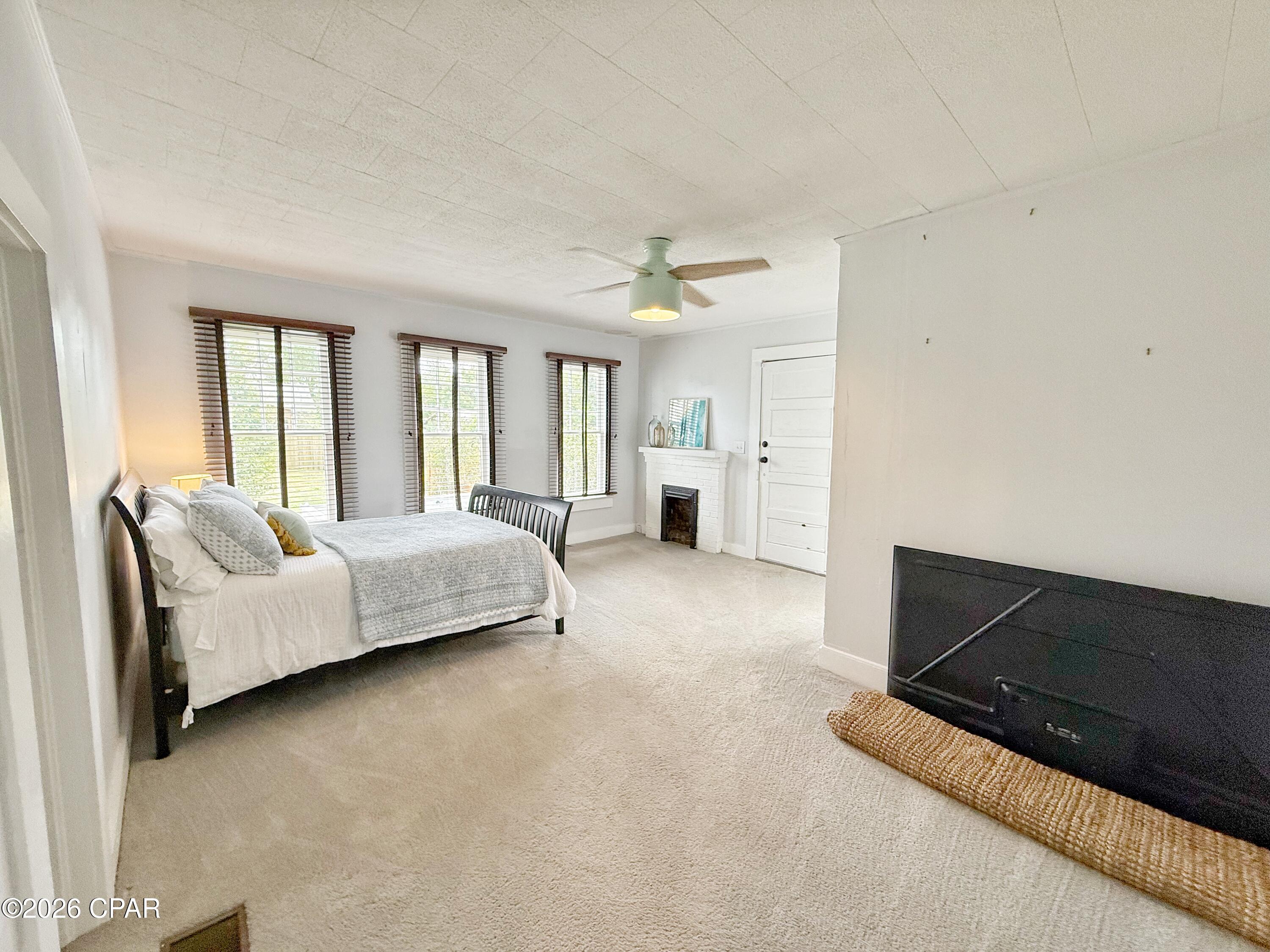 Image 33 For 4473 Putnam Street