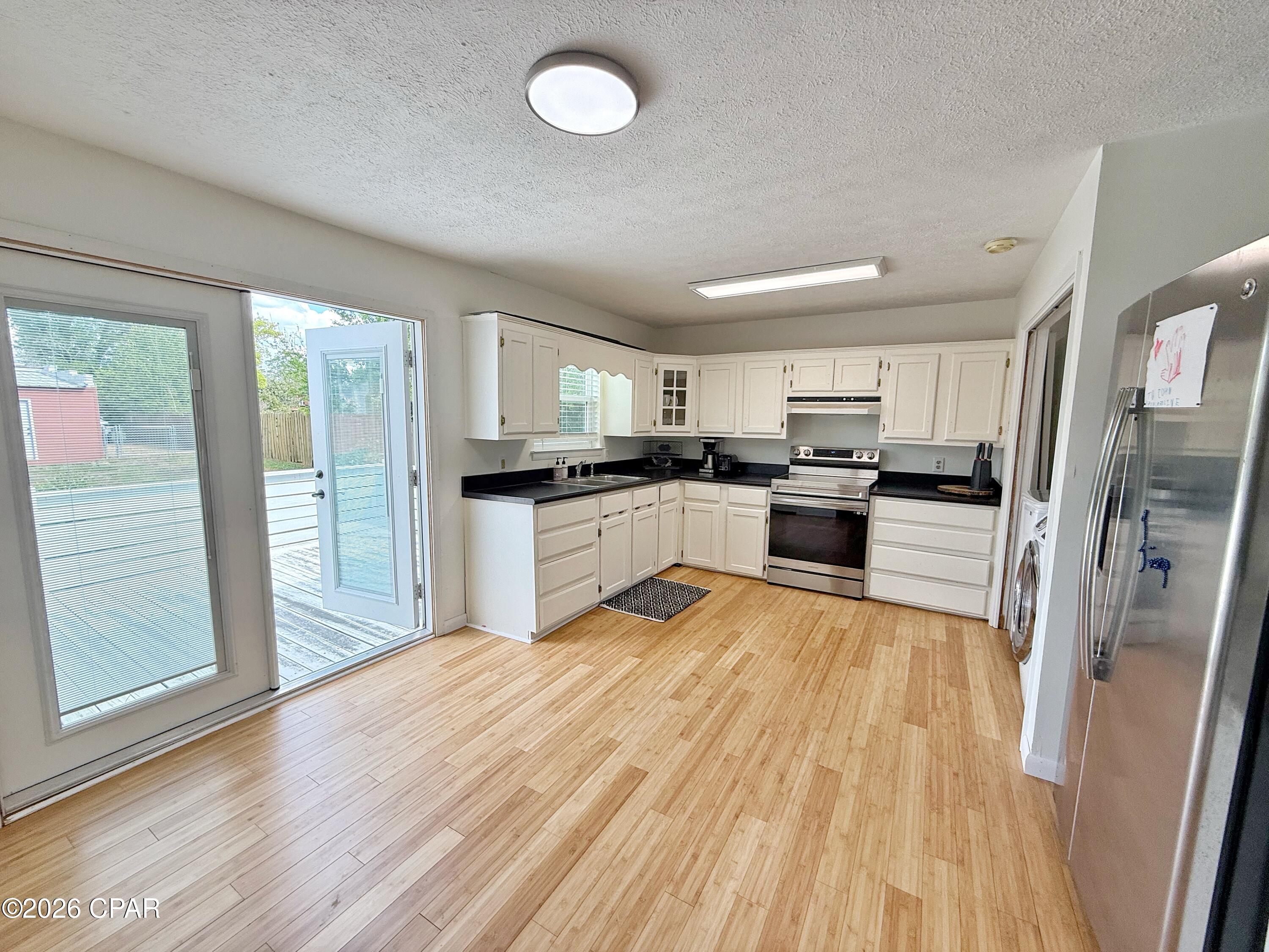 Image 48 For 4473 Putnam Street