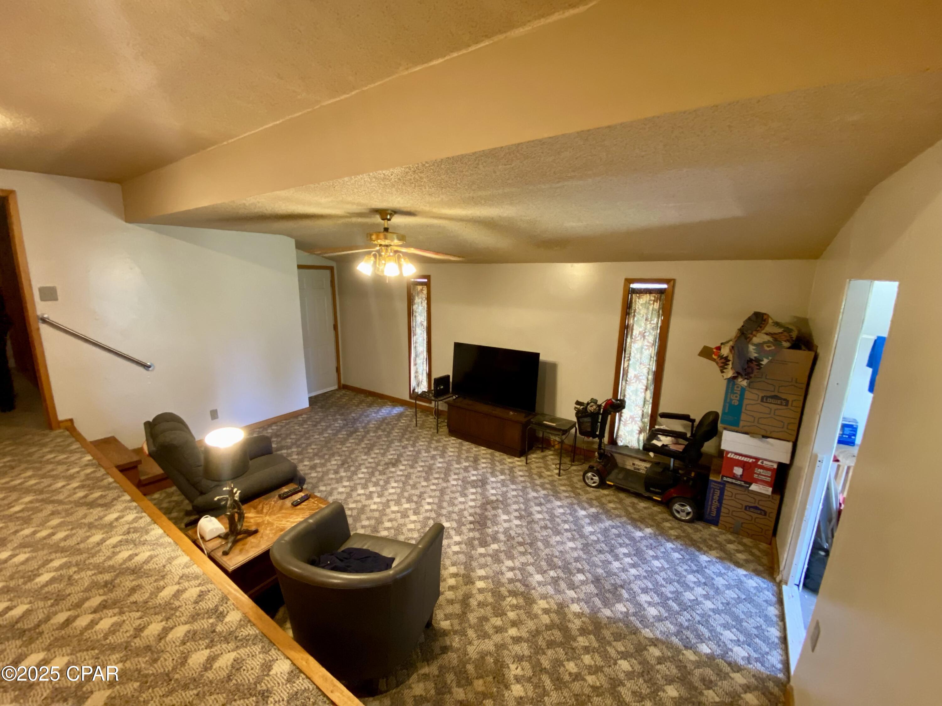 Image 13 For 6913 Broadway Street