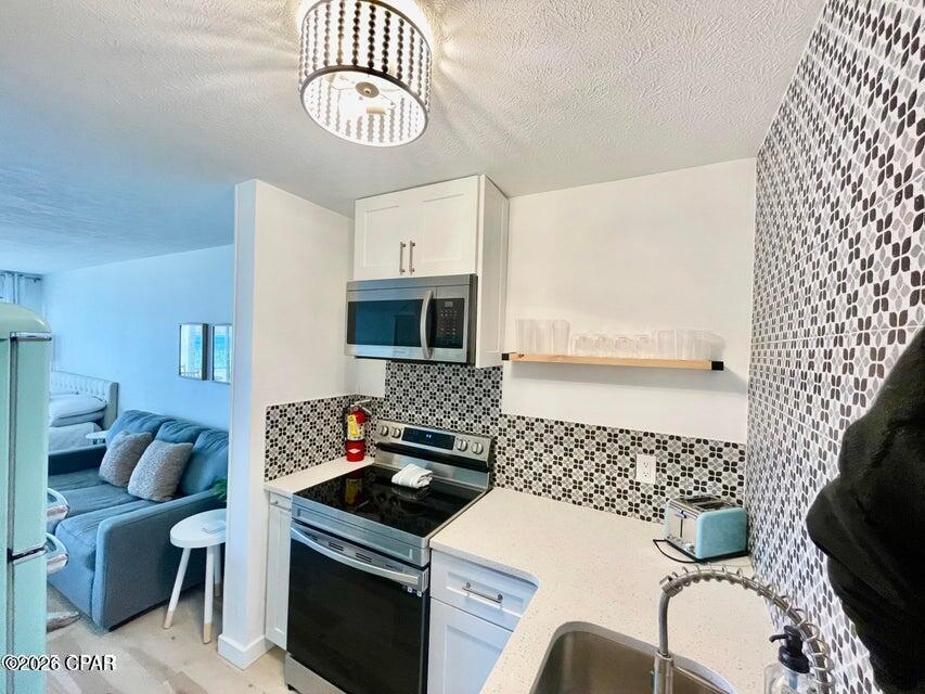 Image 3 For 301 Lullwater Drive 285