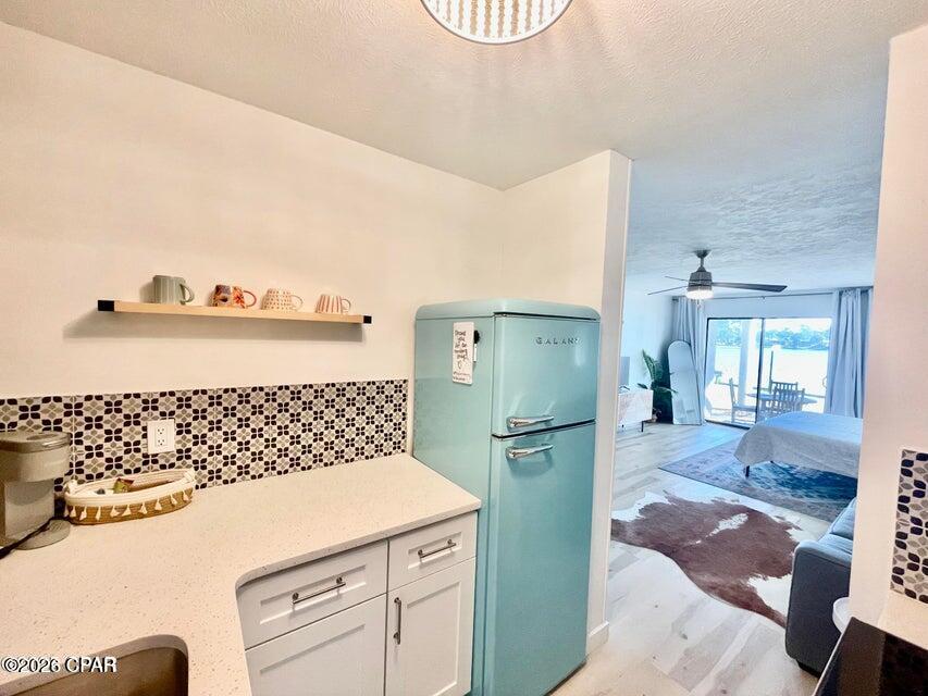 Image 4 For 301 Lullwater Drive 285