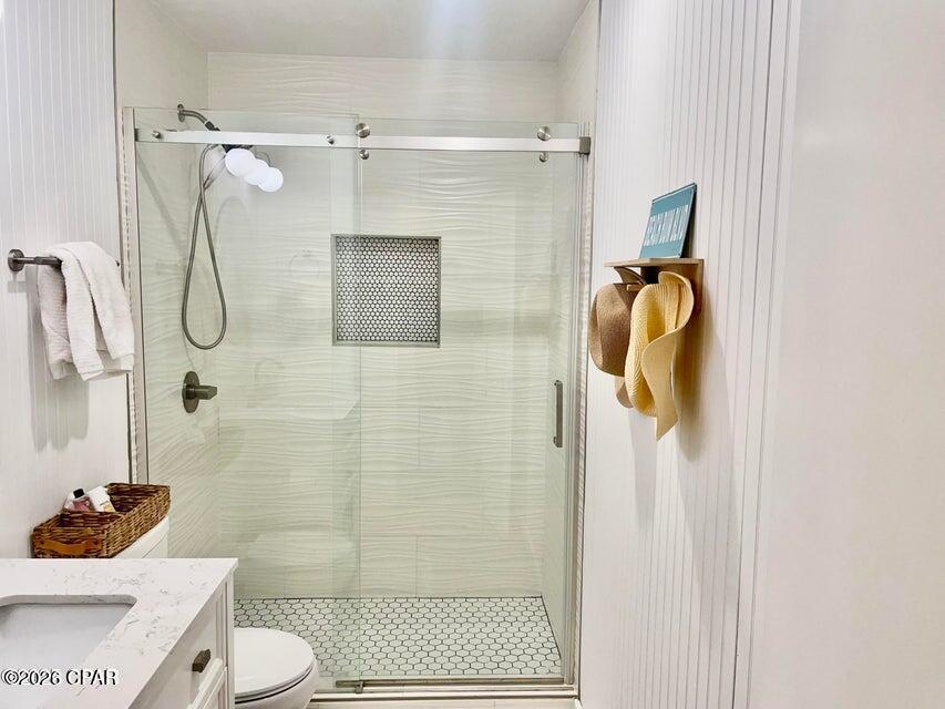 Image 5 For 301 Lullwater Drive 285