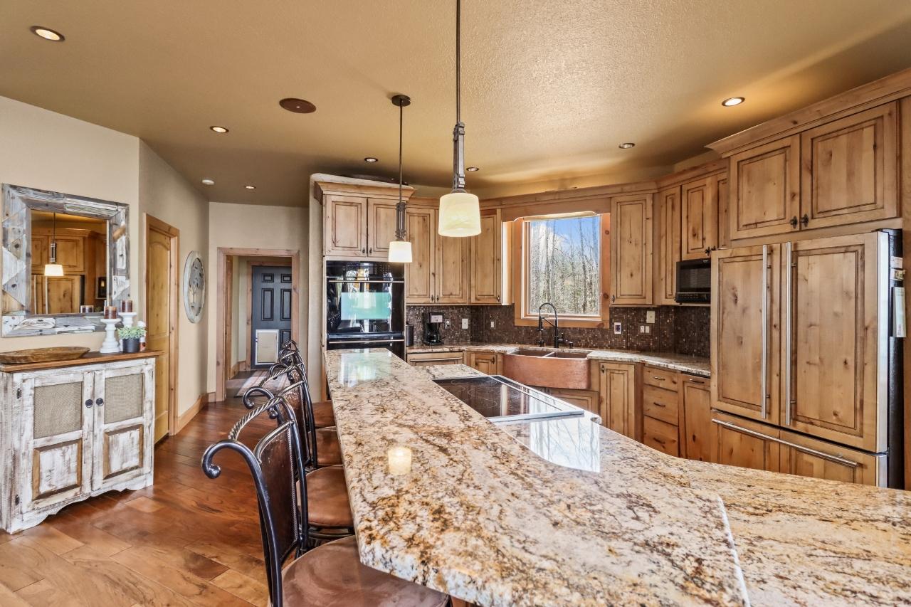 Pelican Lake Property 701-703 Hwy 45 Photo 17