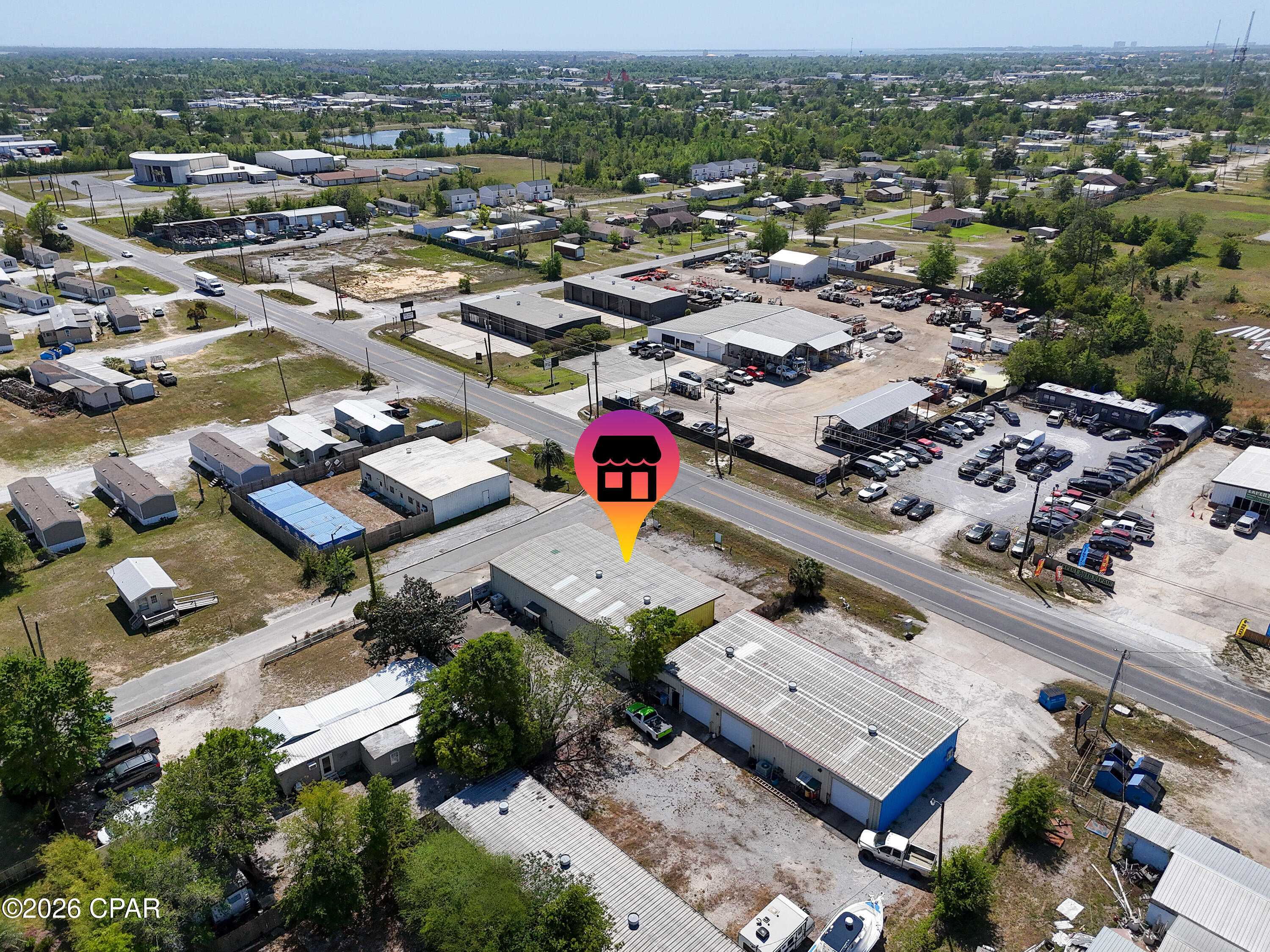 Listing photo id 15 for 1900 East Avenue