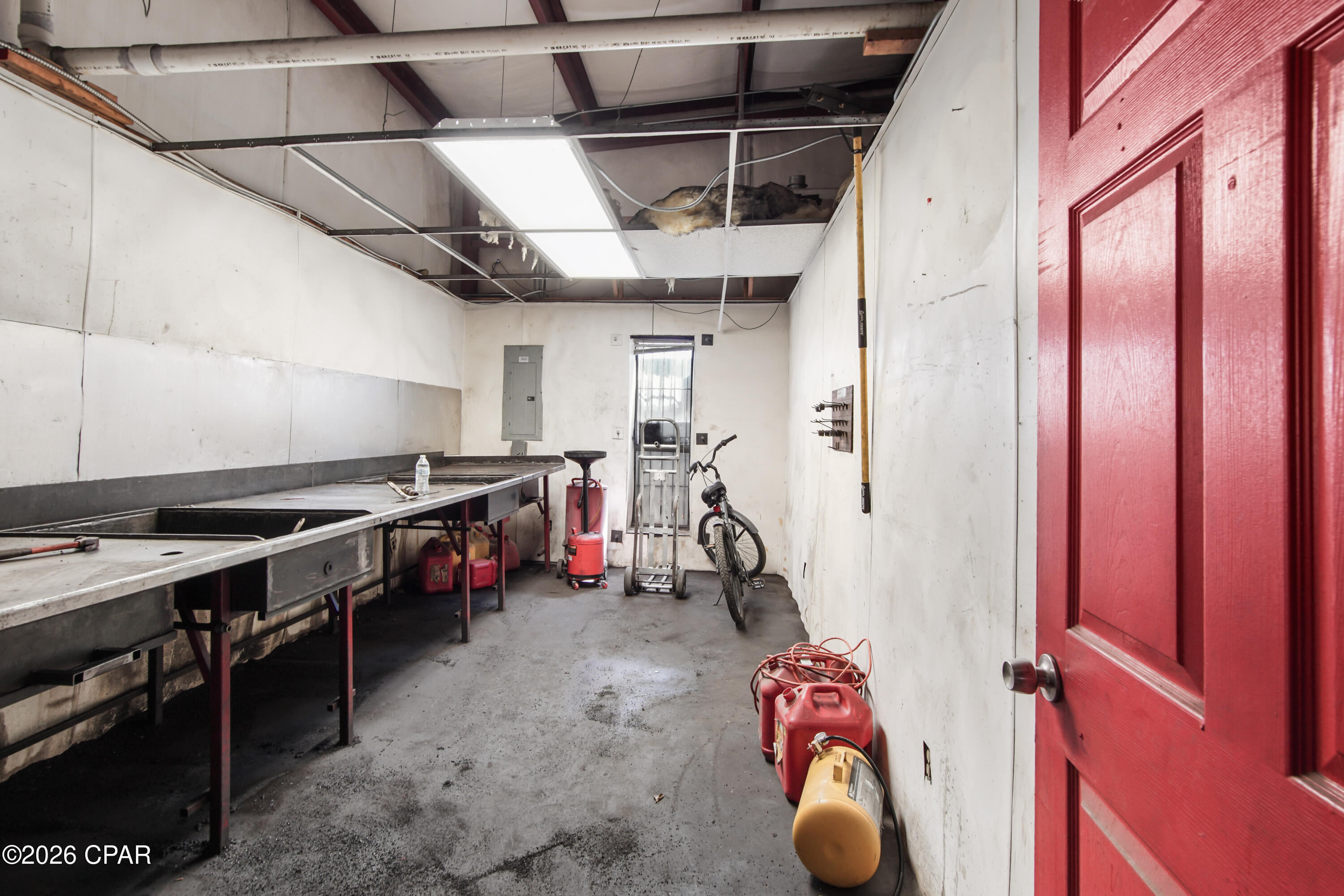 Image 4 For 1900 East Avenue