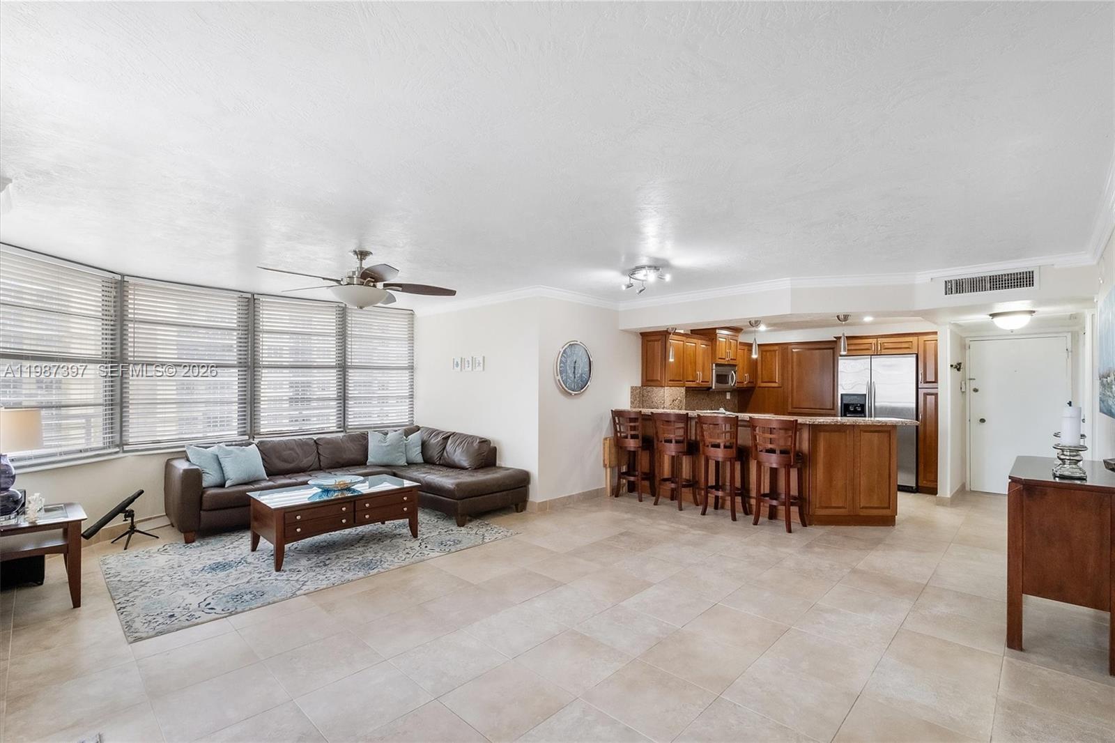 5555 Collins Ave Unit 11 A, Miami Beach, Florida 33140