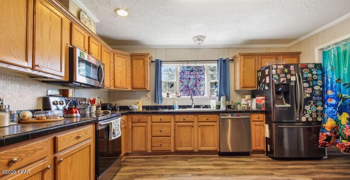 Image 12 For 7127 Beachwood Boulevard