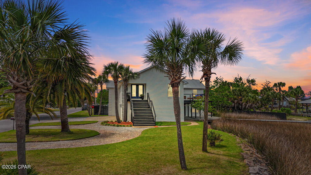 2nd image of 700 W 4th St, Lynn Haven, FL 32444 | MLS# 787724