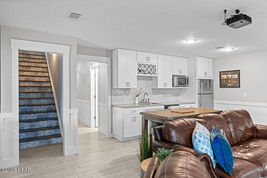 Image 37 For 700 4th Street