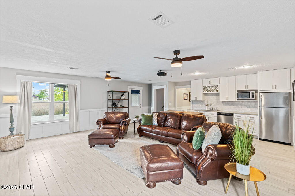 Image 39 For 700 4th Street