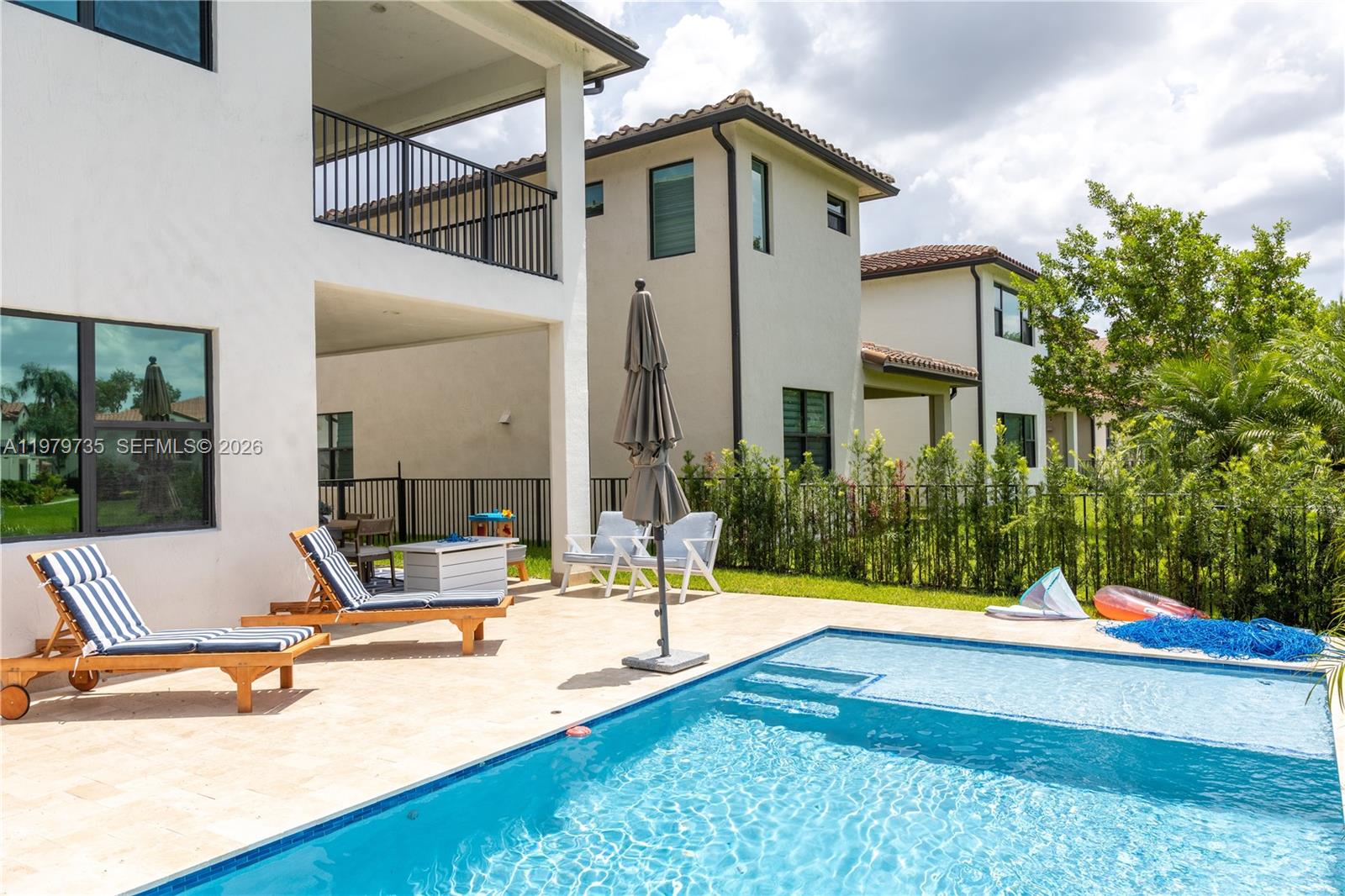 Pembroke Lakes South
