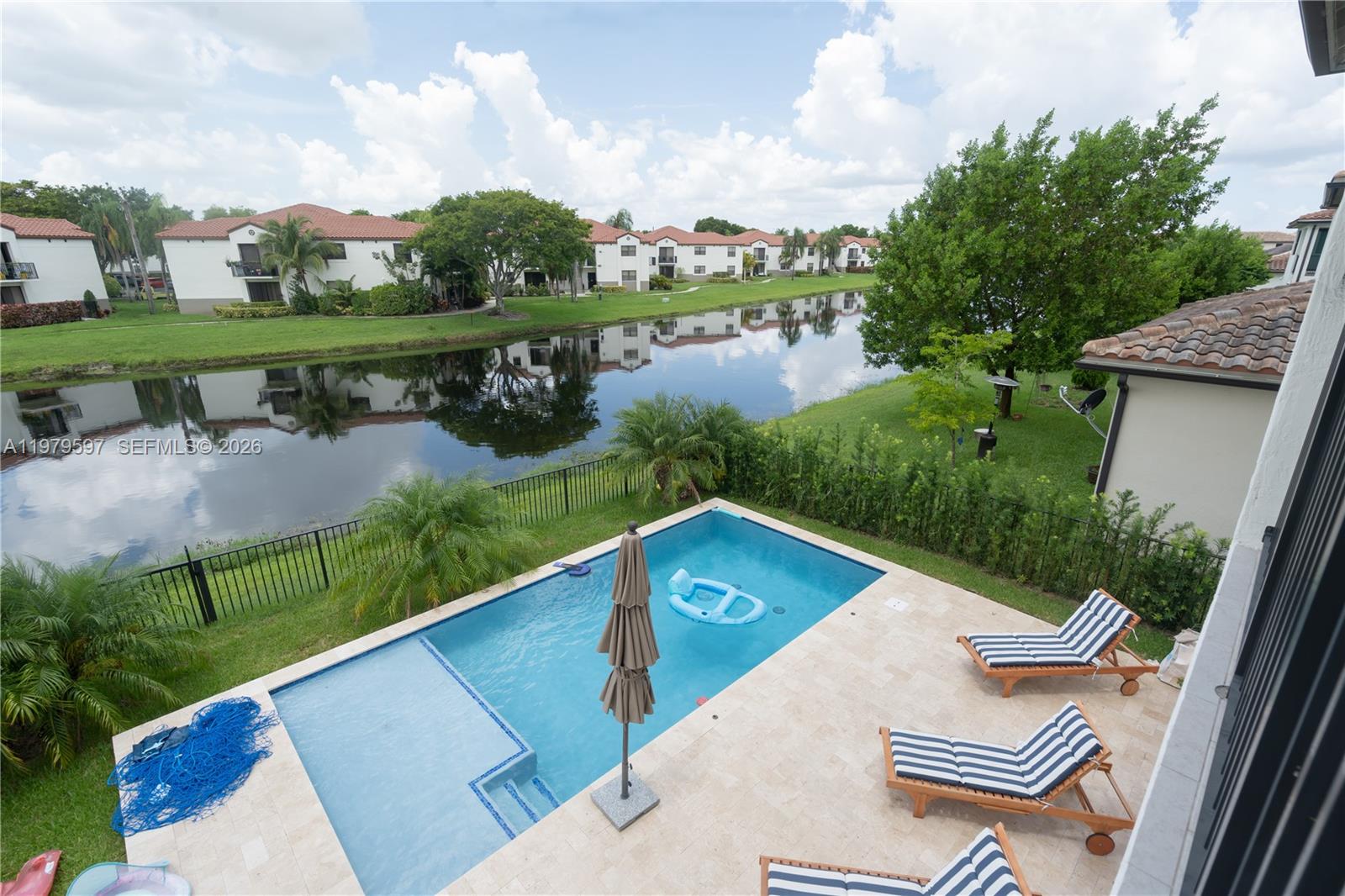 Pembroke Lakes South