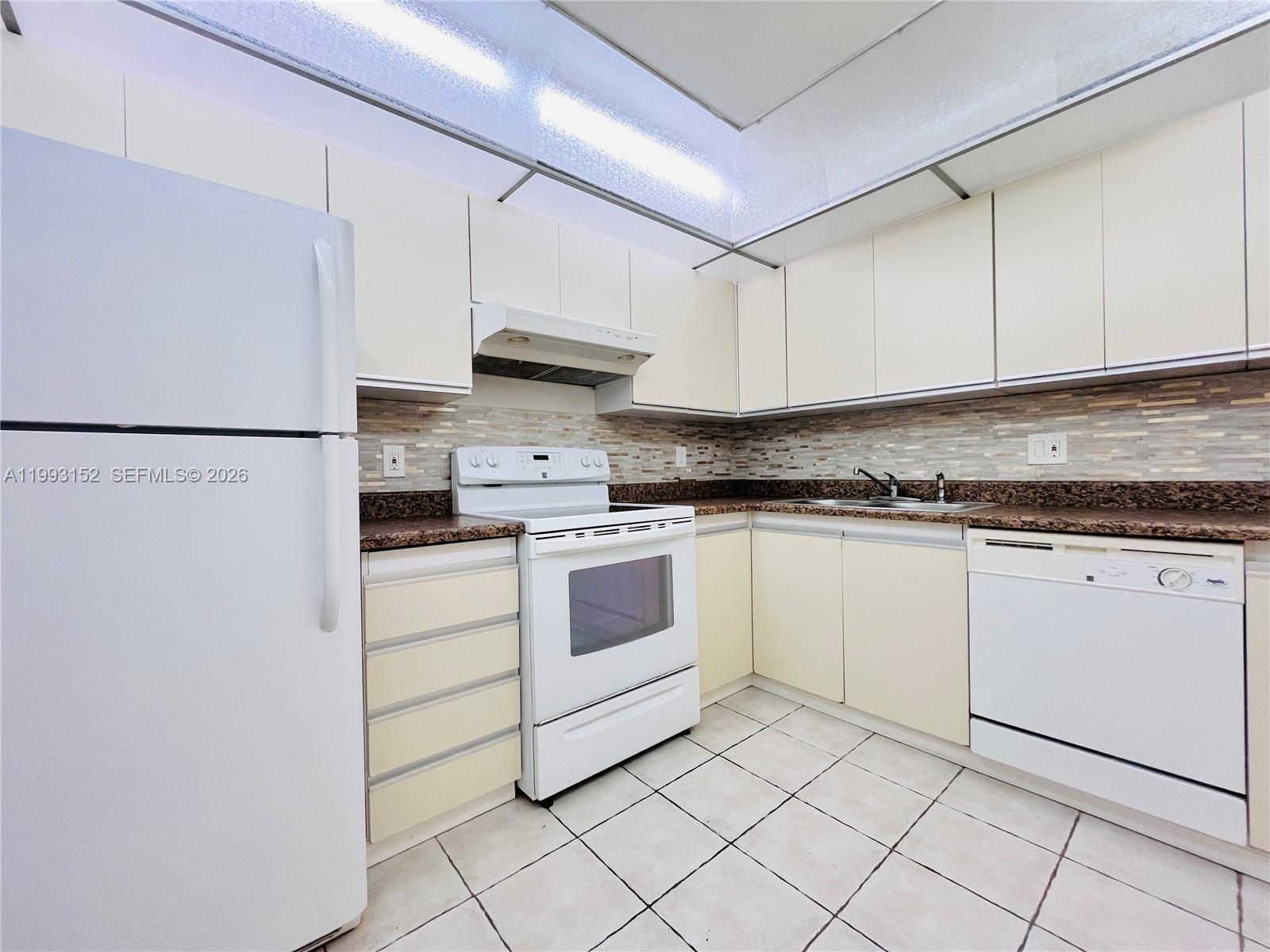 Property photo # 9