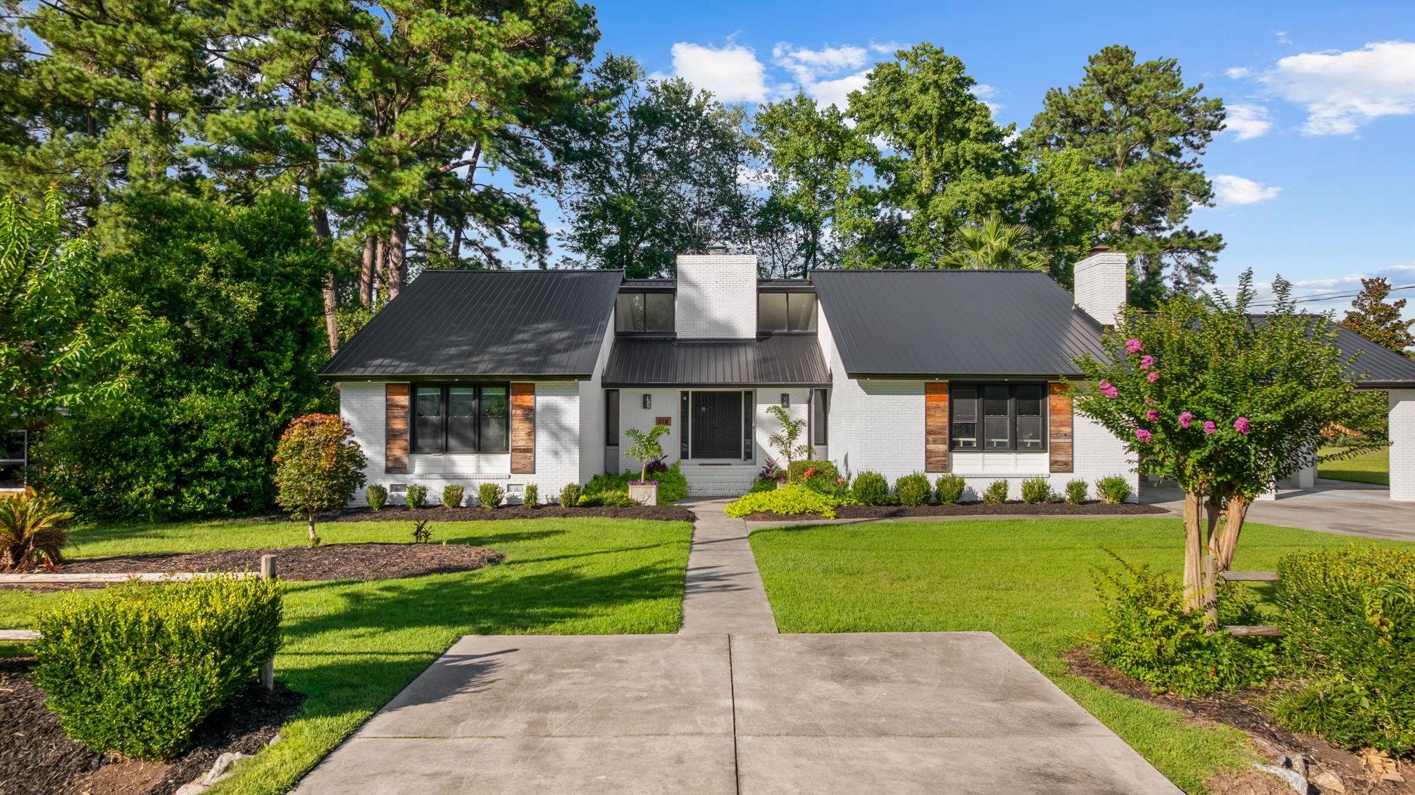 118 Clemson Rd. Conway, SC 29526