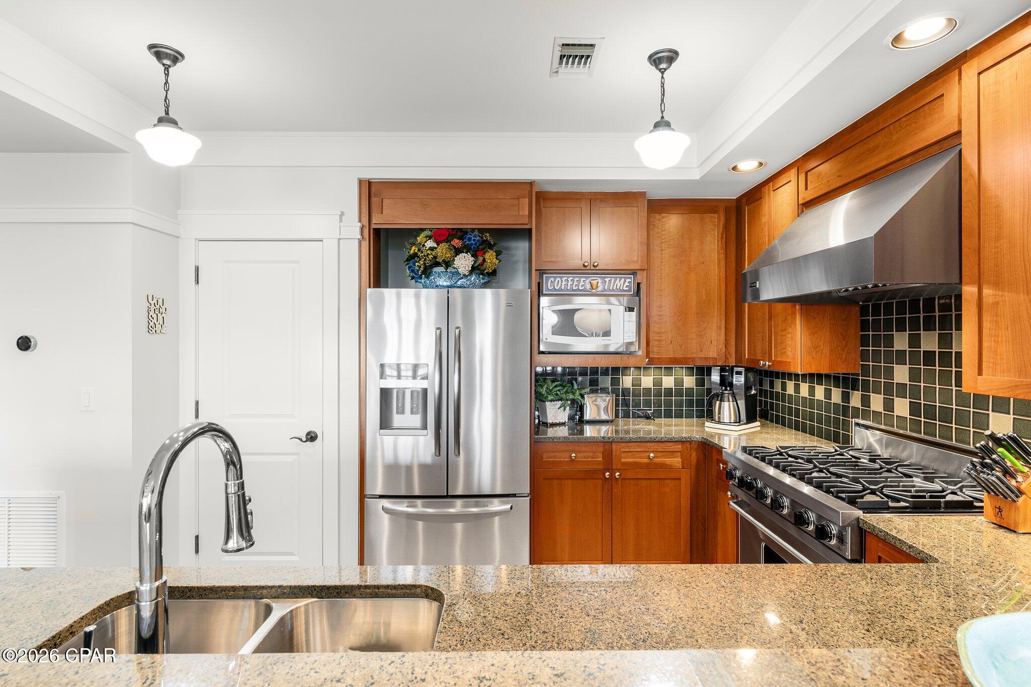 Image 18 For 1102 Prospect  202