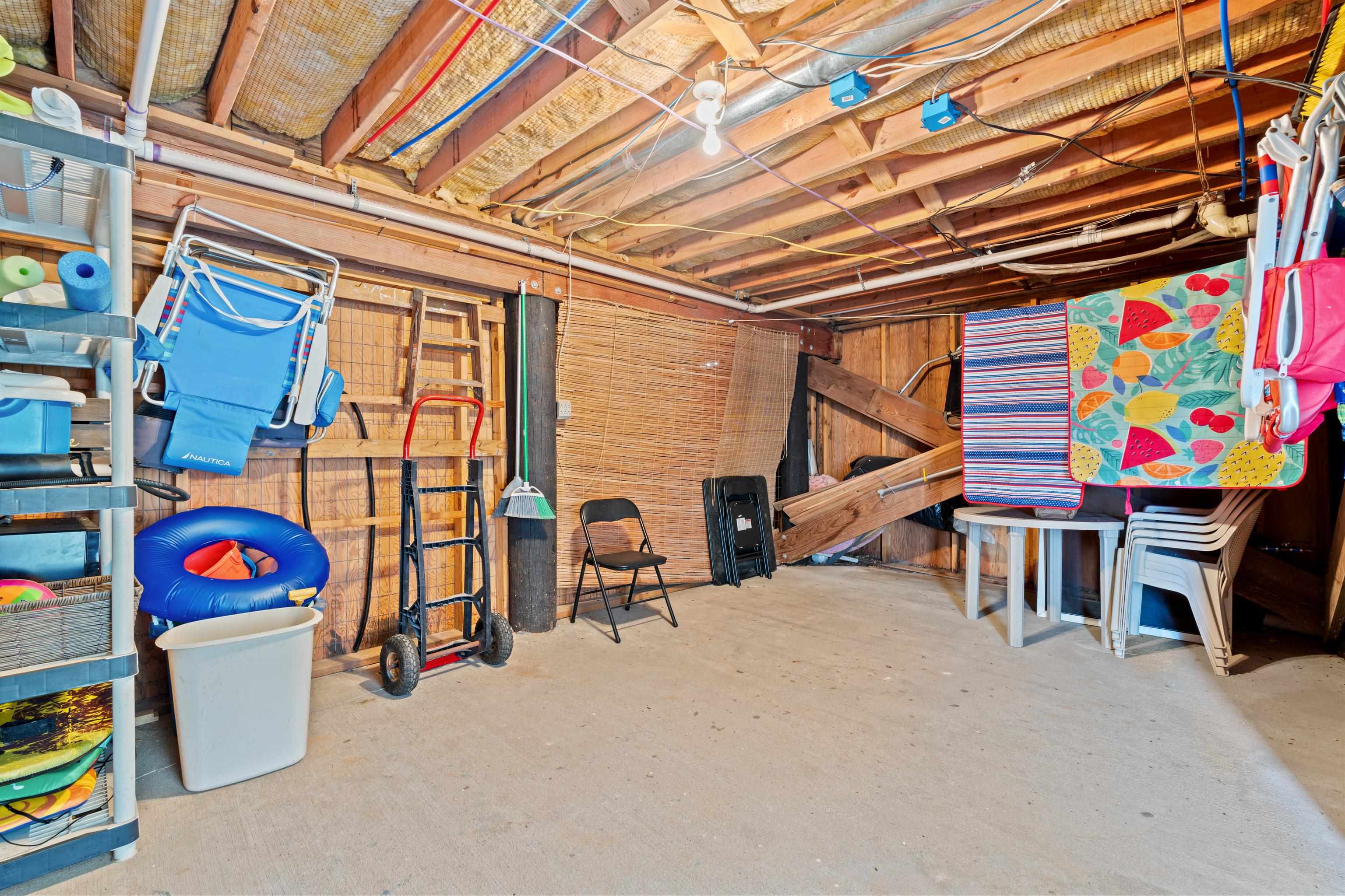 2608461 | Photo 21