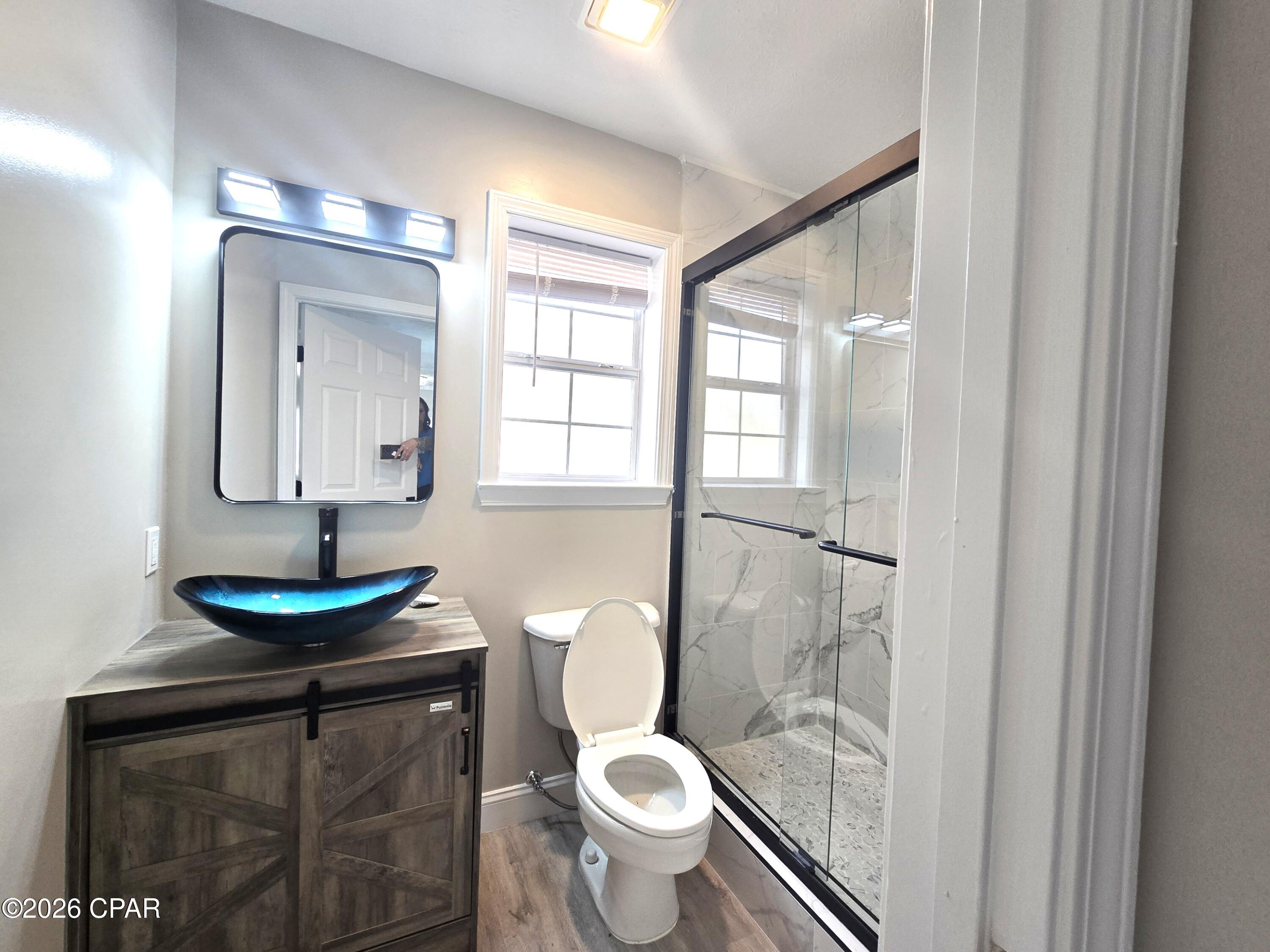 Image 12 For 9022 Houston Street