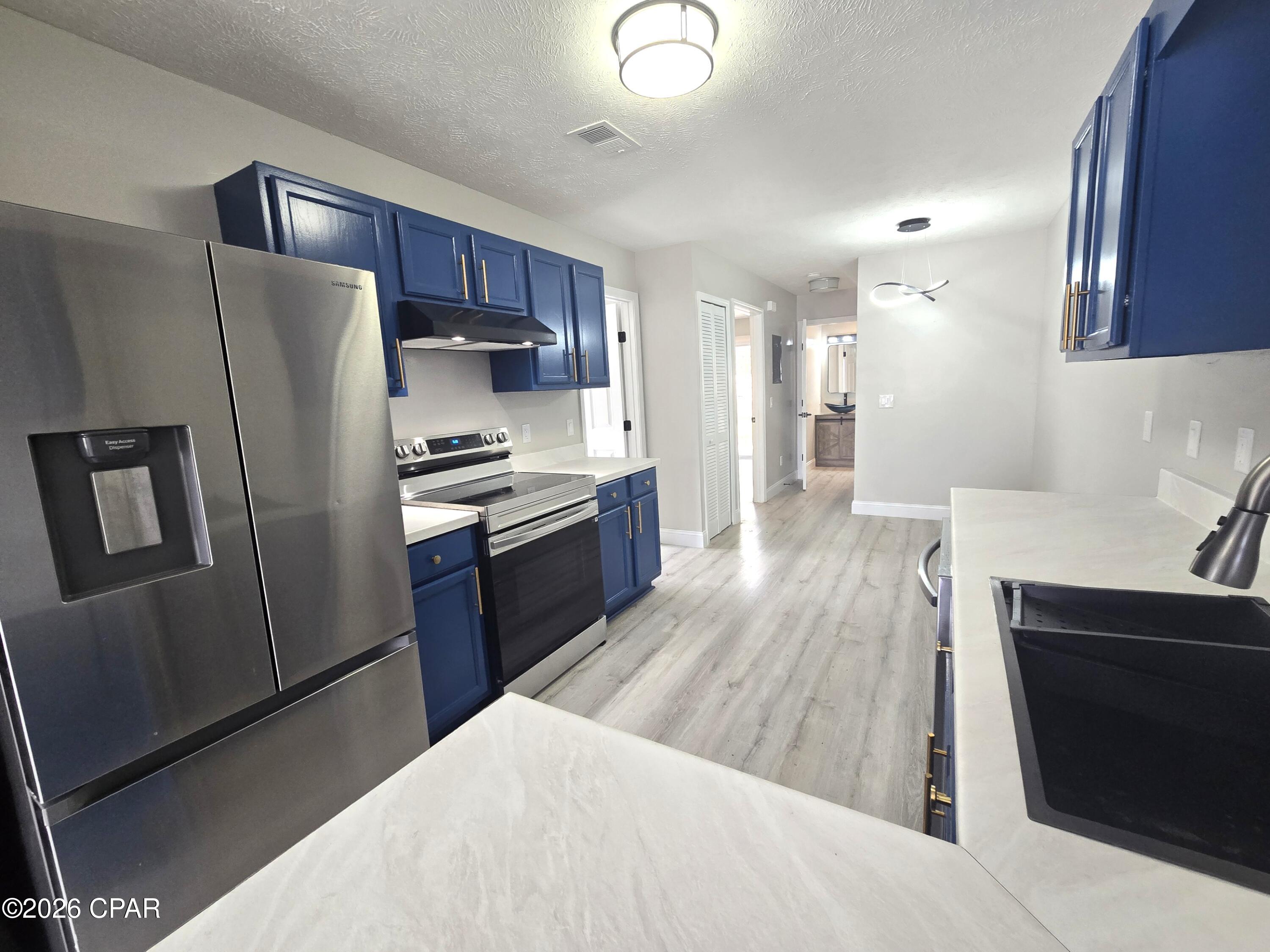 Image 3 For 9022 Houston Street