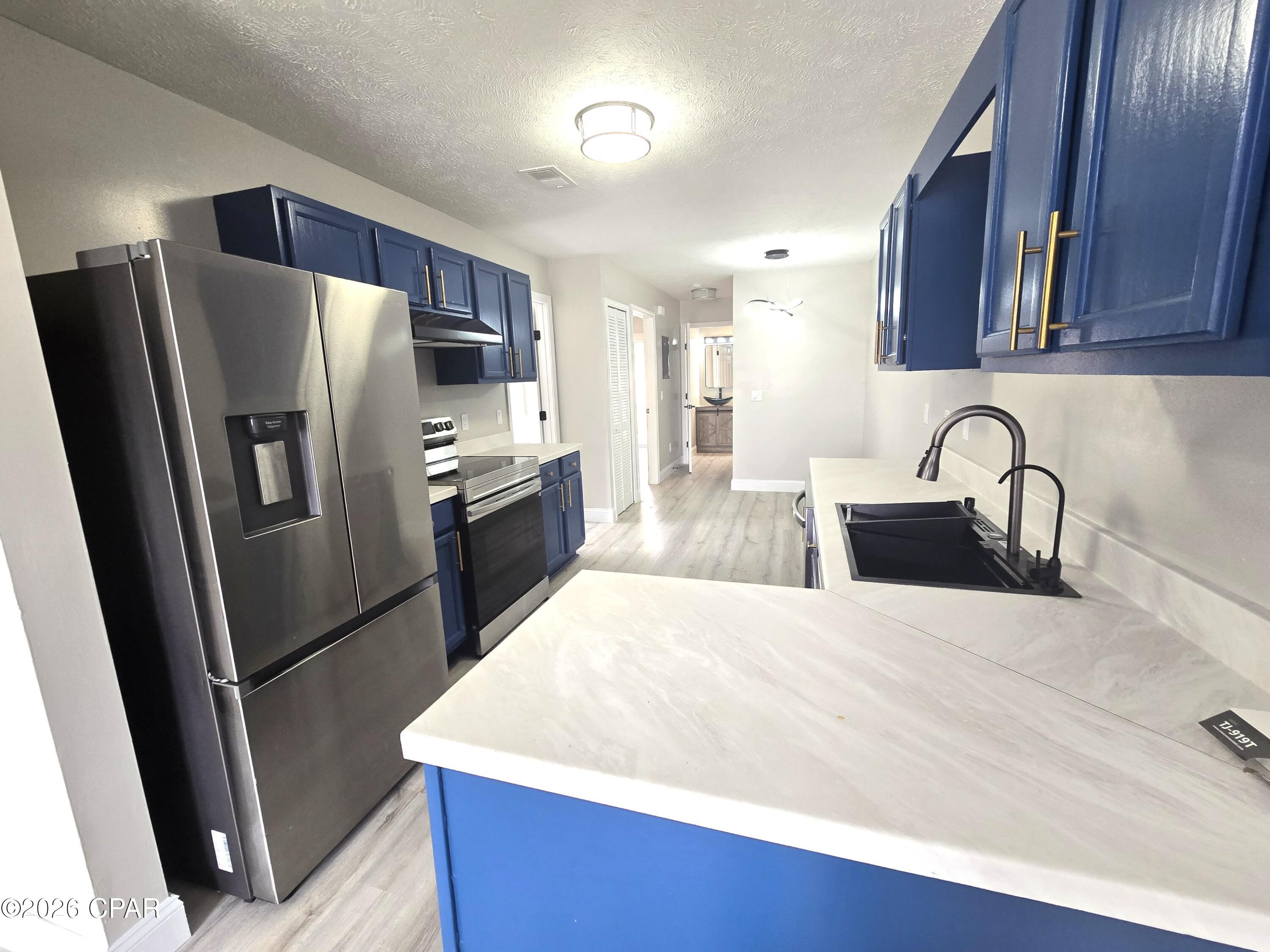 Image 4 For 9022 Houston Street