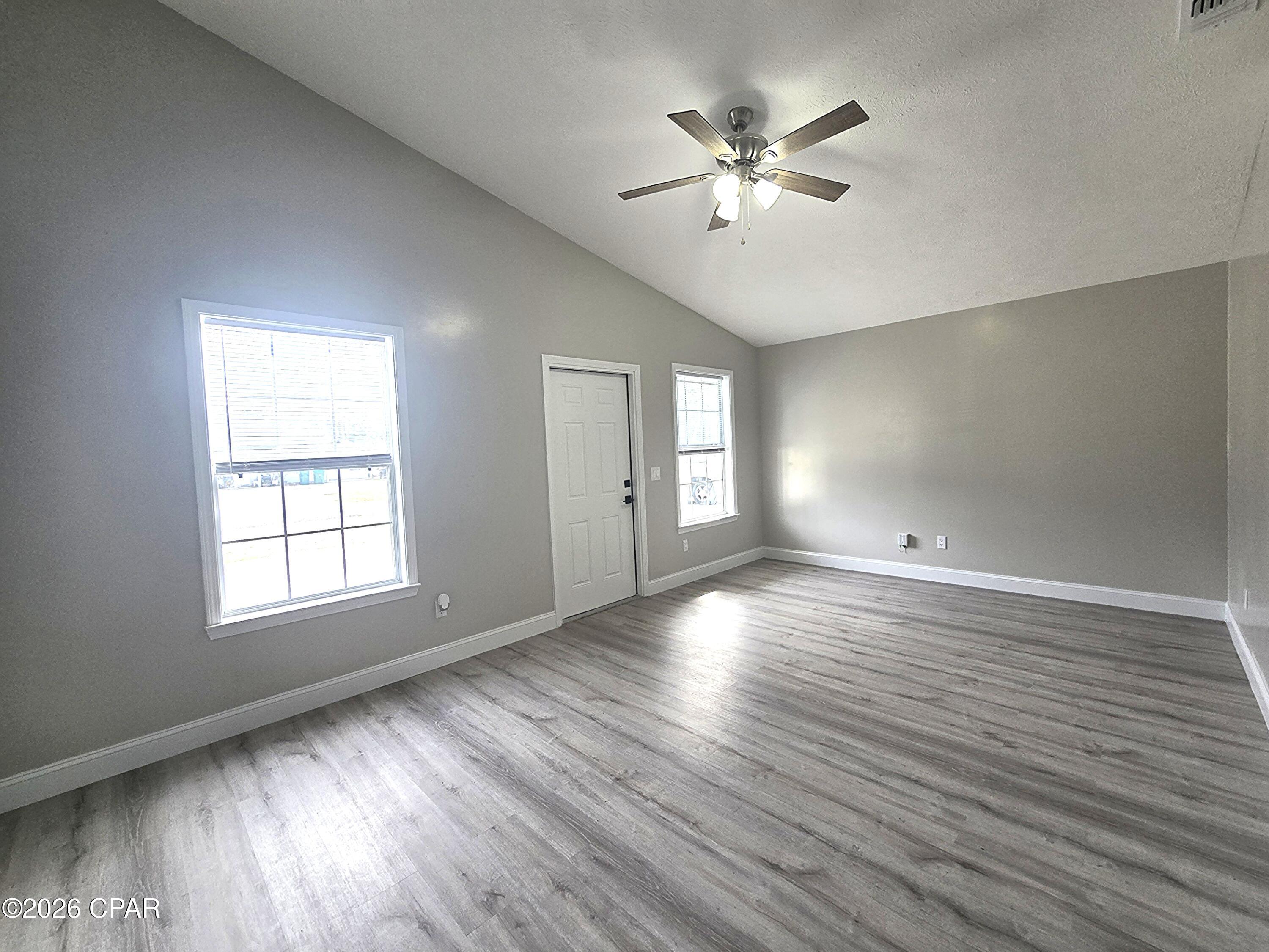 Image 6 For 9022 Houston Street