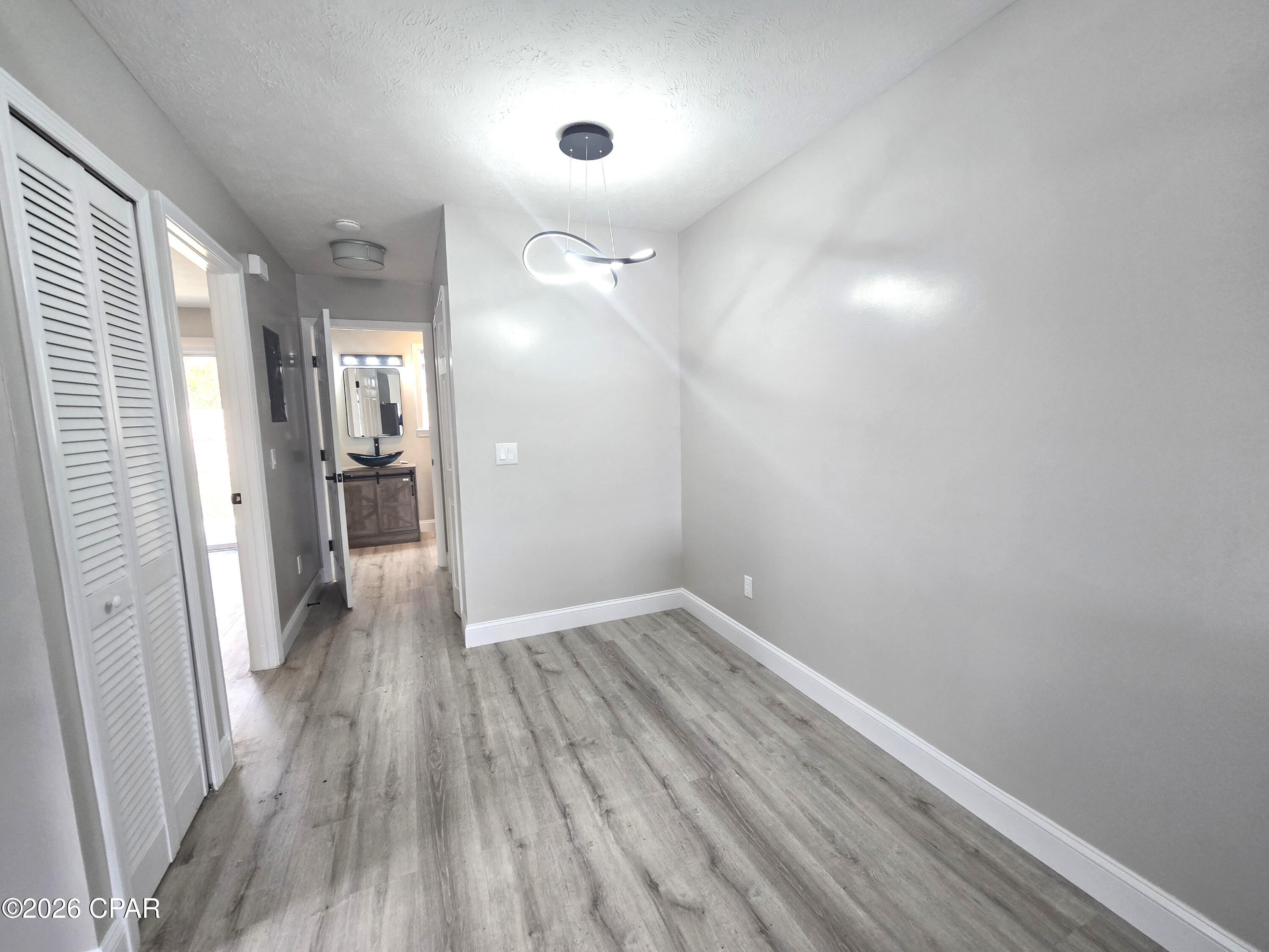 Image 9 For 9022 Houston Street