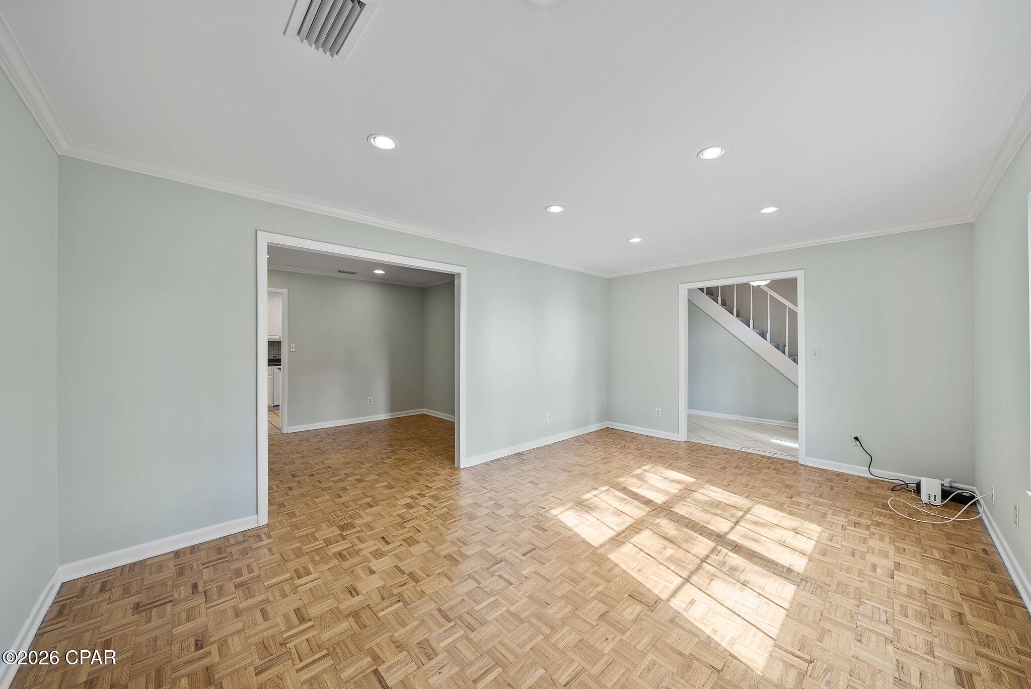 Listing photo id 16 for 4401 Cindy Lane