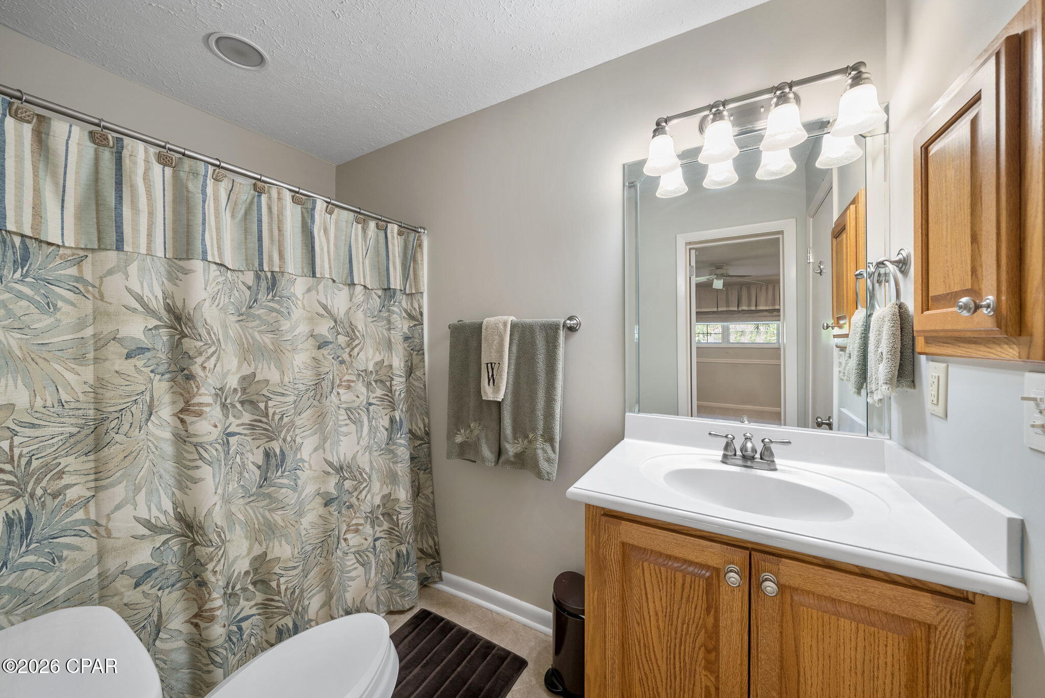 Listing photo id 19 for 4401 Cindy Lane