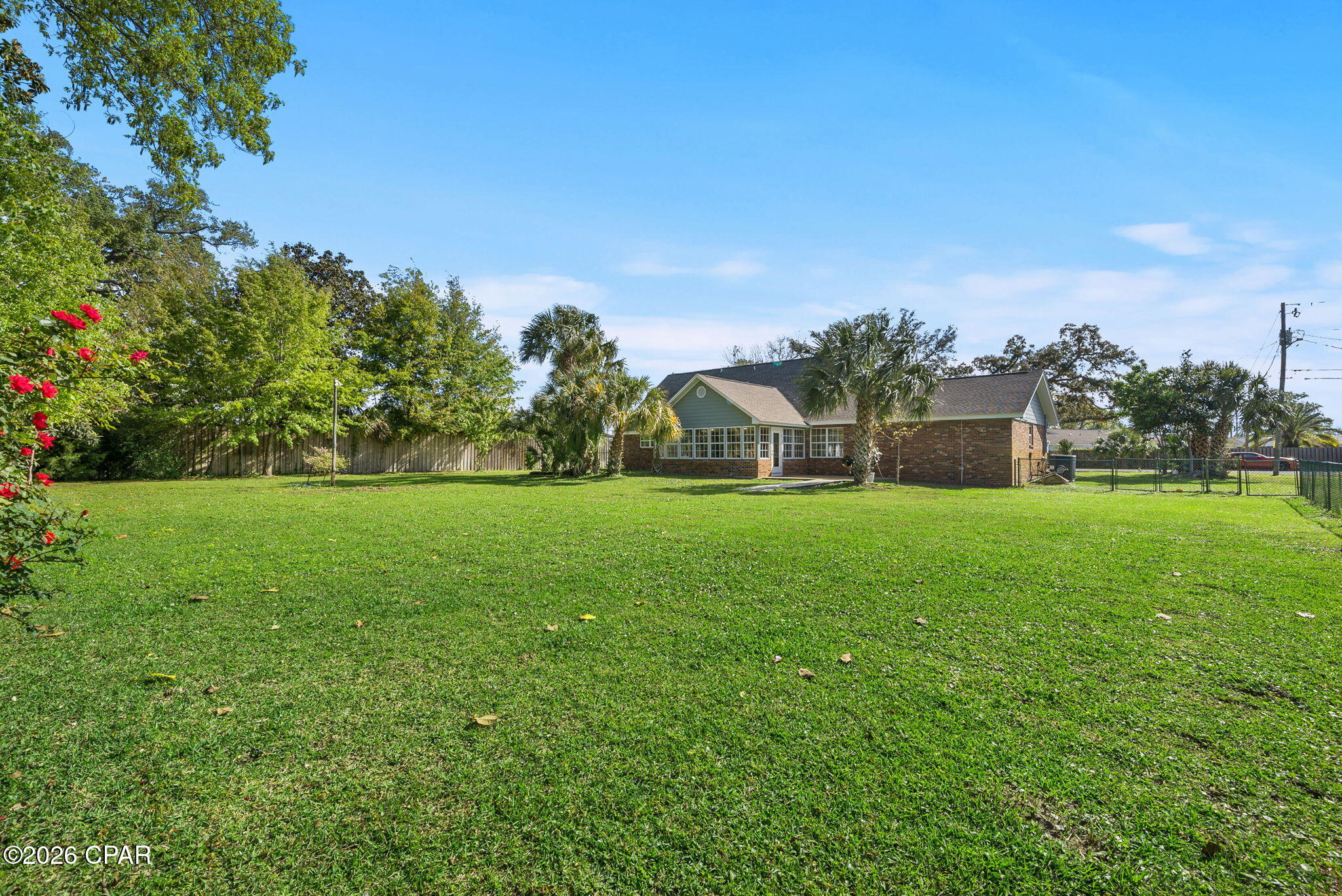 Listing photo id 34 for 4401 Cindy Lane